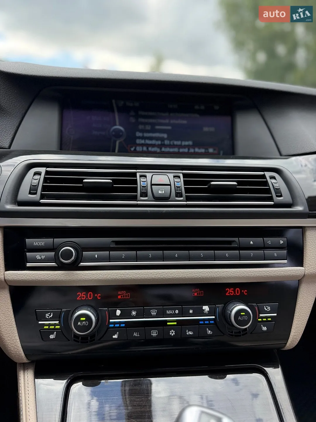2010 BMW 5er - мініатюра 30