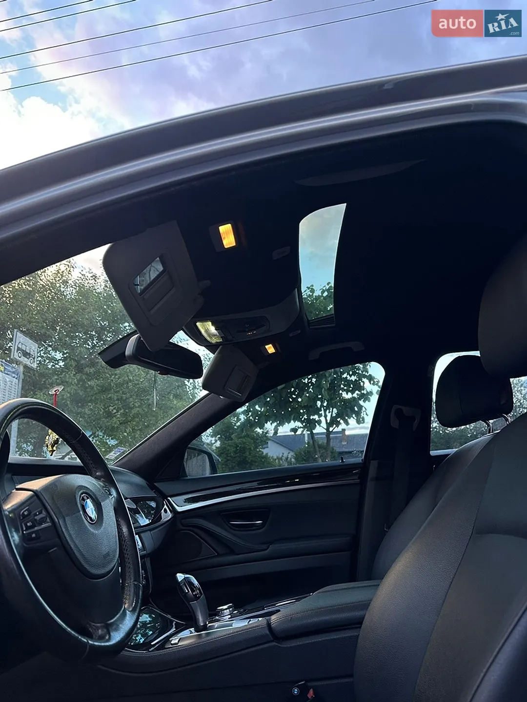 2010 BMW 5er - мініатюра 21