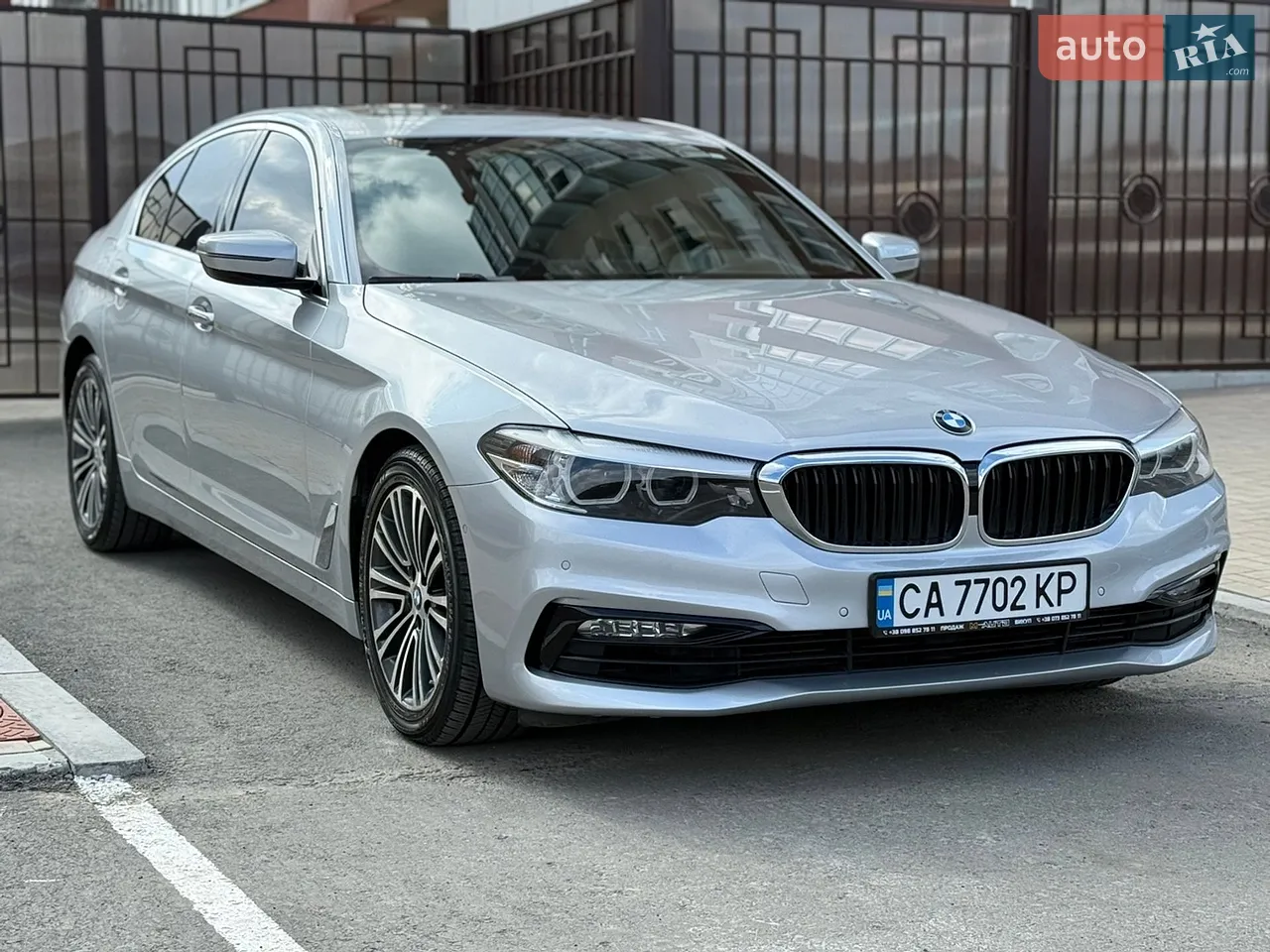 2016 BMW 5er - мініатюра 22