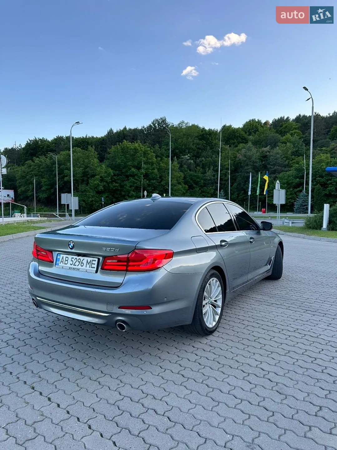 2017 BMW 5er - мініатюра 3