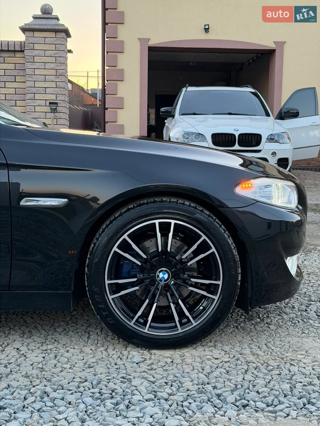 2013 BMW 5er - мініатюра 2