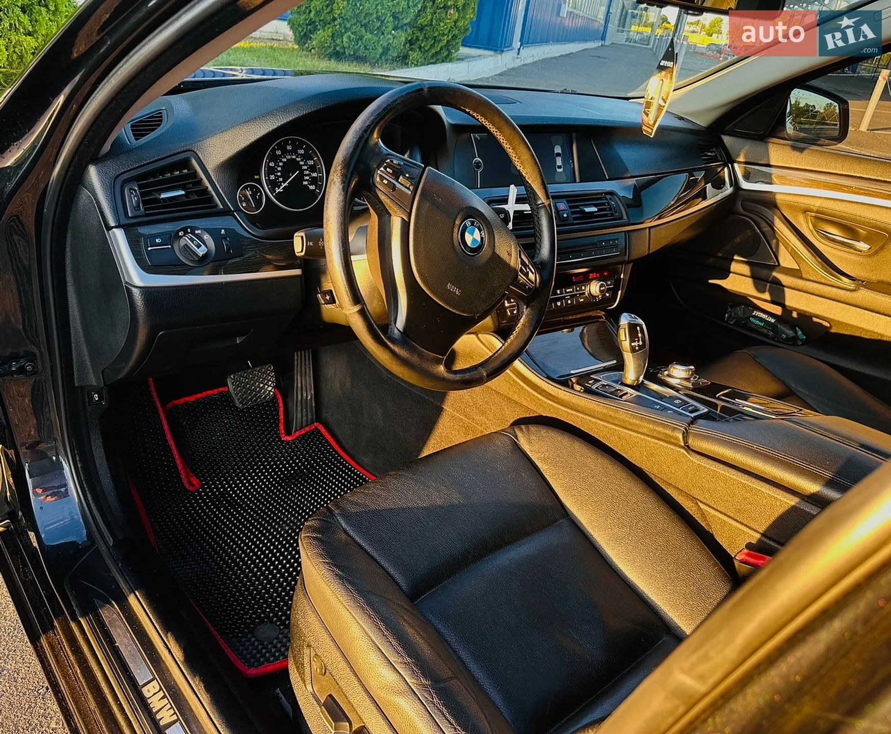 2011 BMW 5er - мініатюра 12