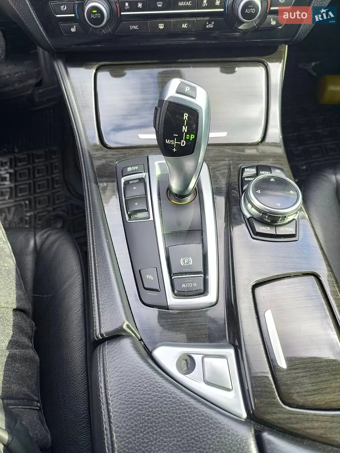 2011 BMW 5er - мініатюра 29