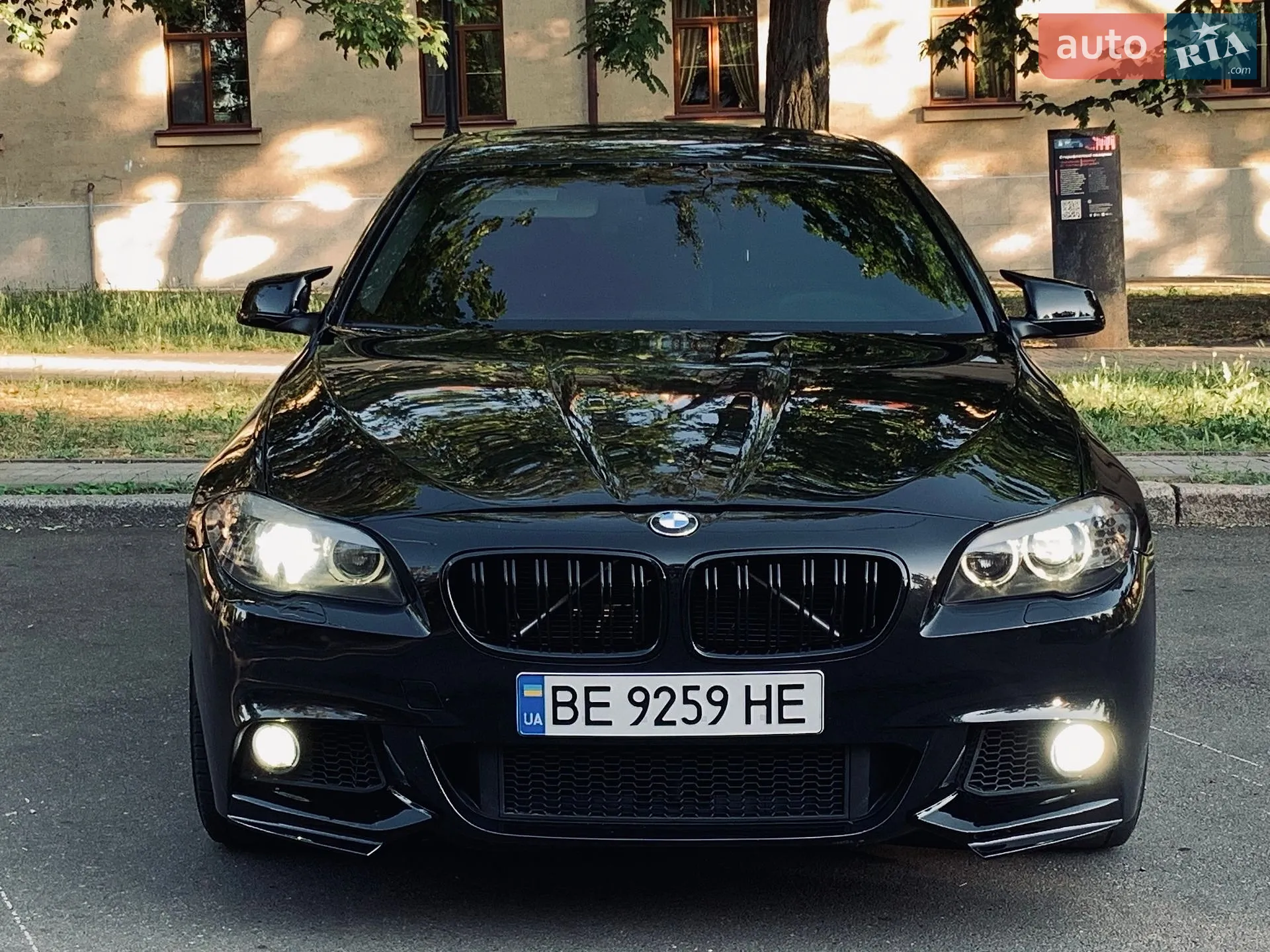 2012 BMW 5er - мініатюра 2