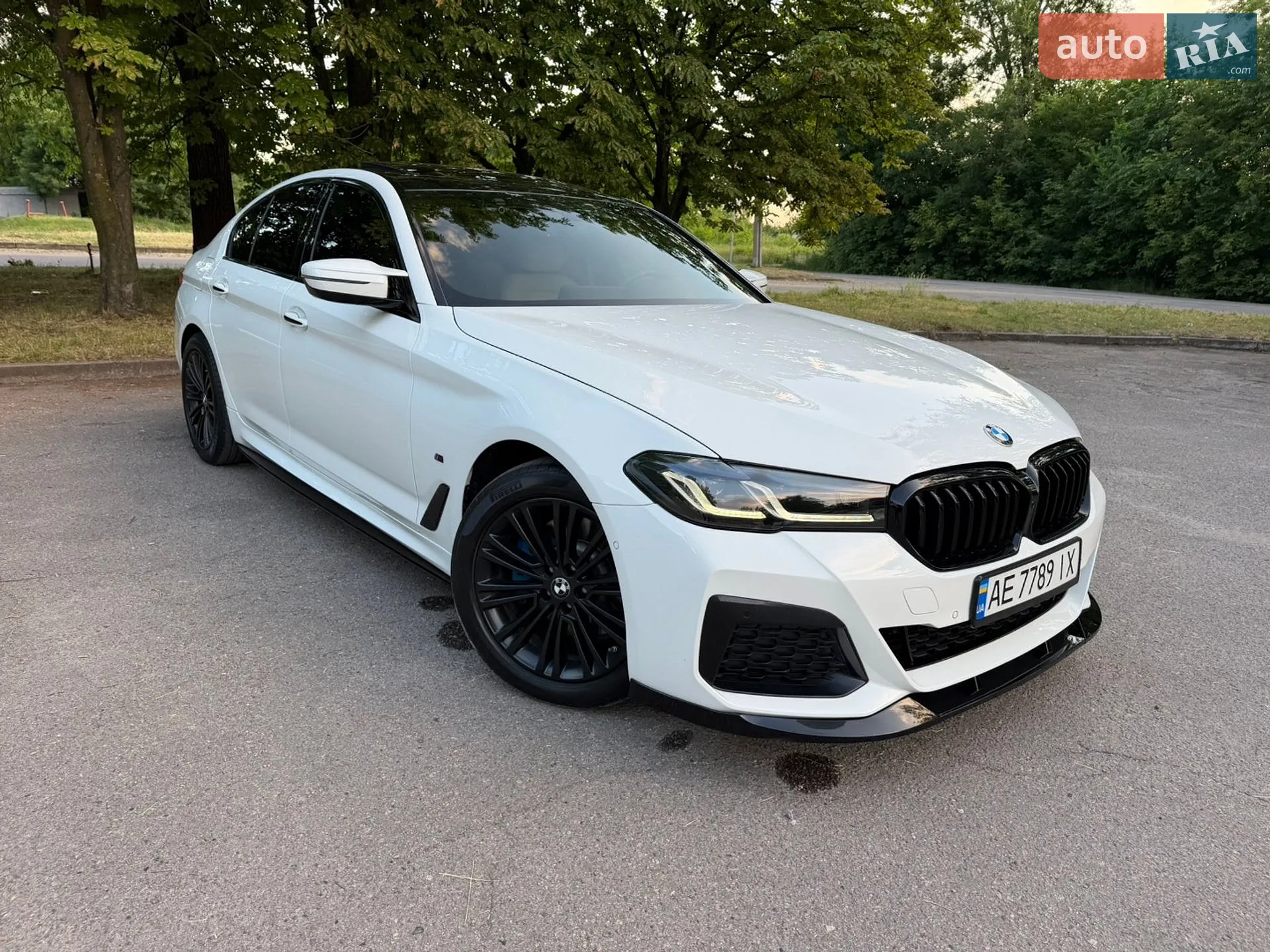 2017 BMW 5er - мініатюра 18
