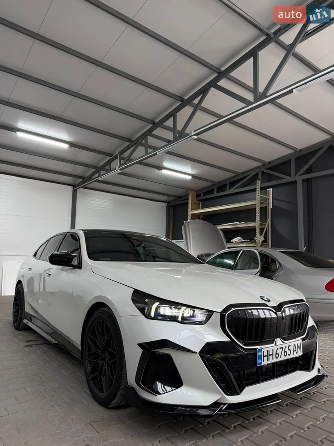 2023 BMW 5er - мініатюра 2