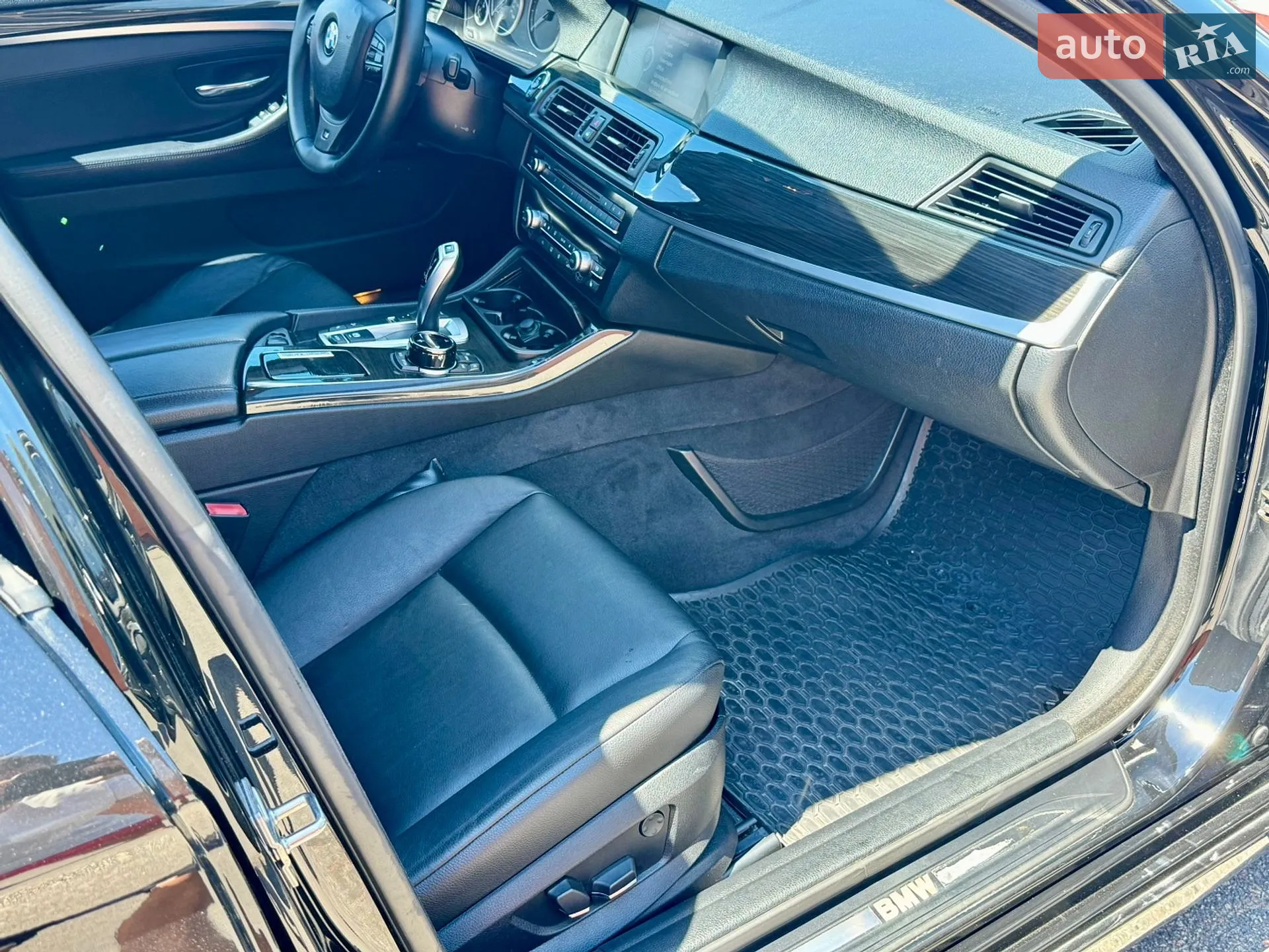 2012 BMW 5er - мініатюра 14