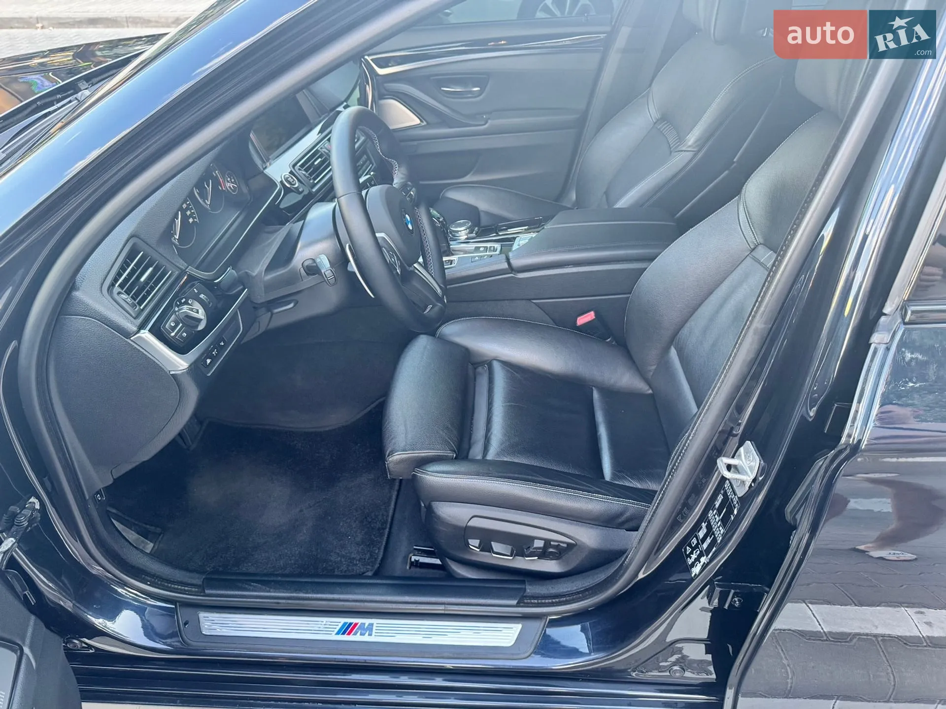 2016 BMW 5er - мініатюра 11