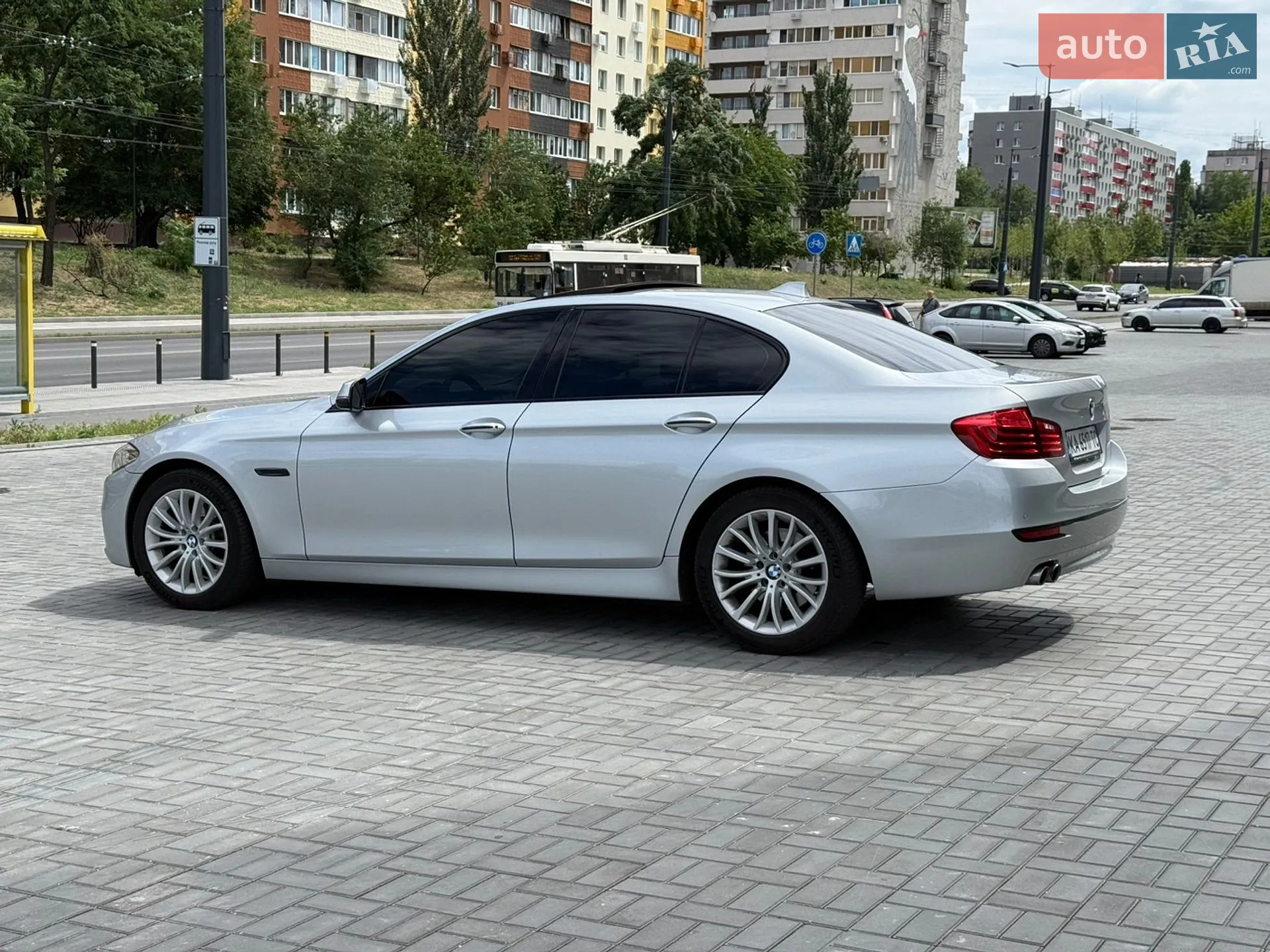 BMW 5 Series 2015 VIN WBA5E710XGG156530 фото оголошення 11 з 38