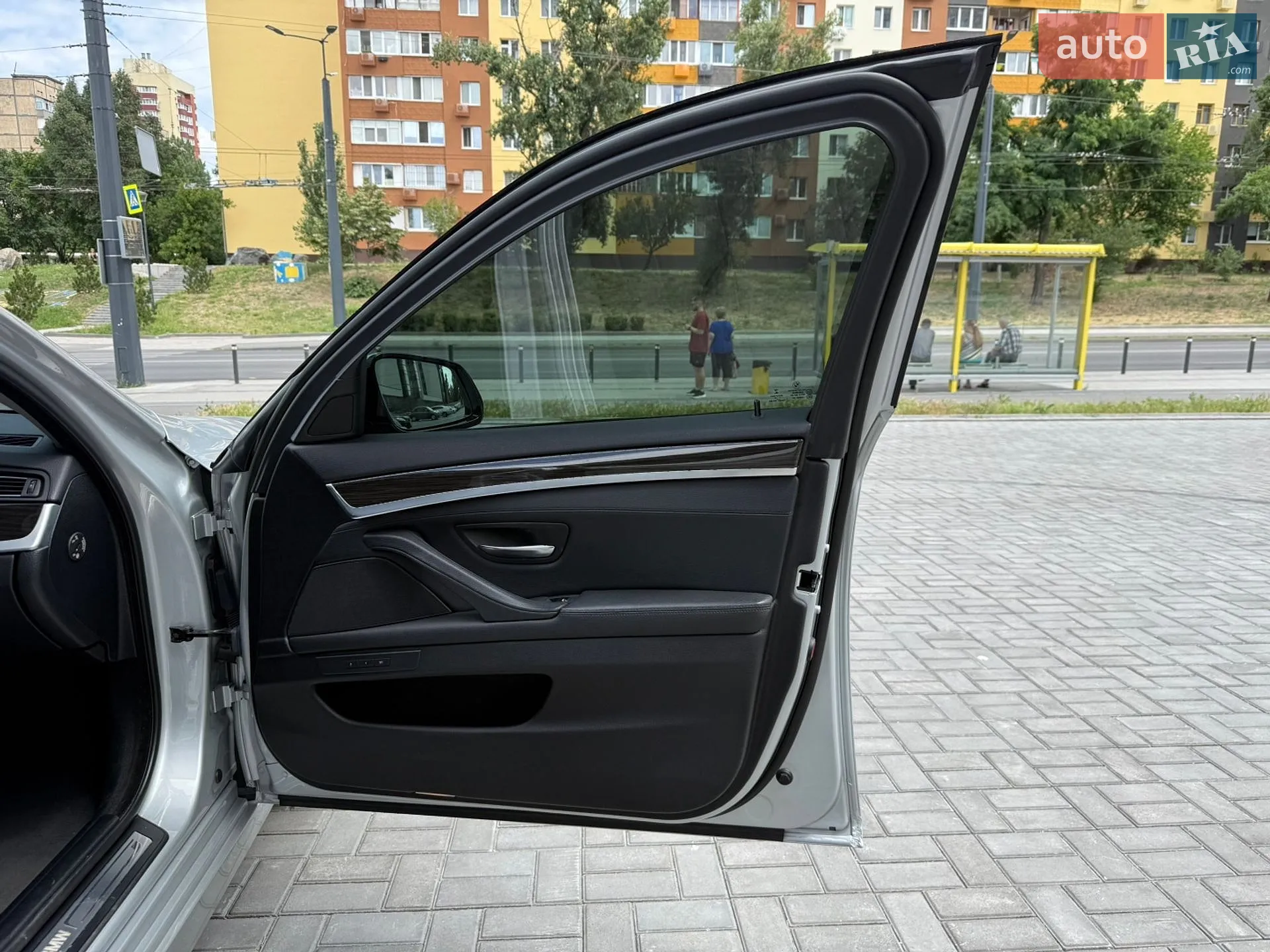 BMW 5 Series 2015 VIN WBA5E710XGG156530 фото оголошення 22 з 38