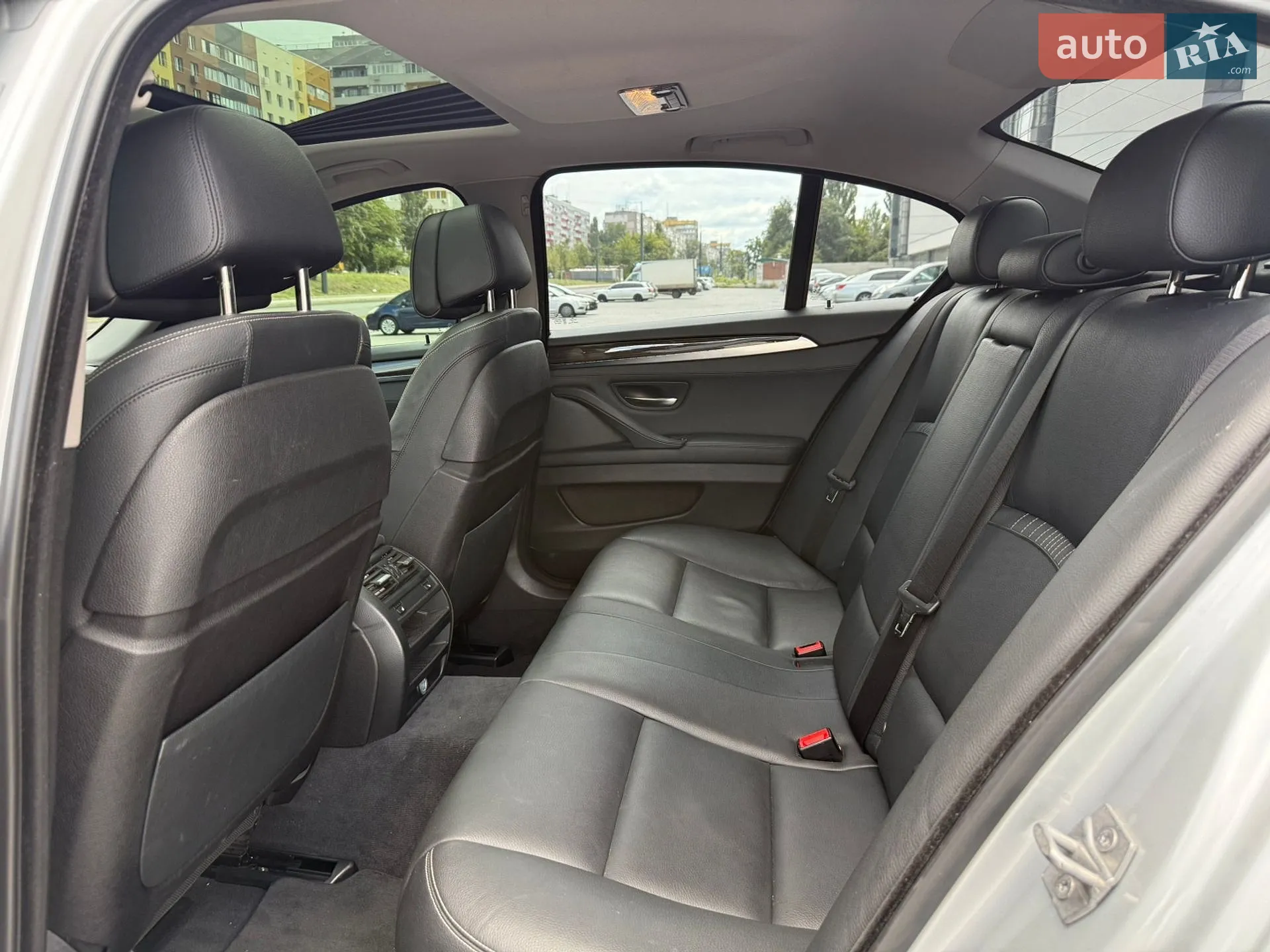BMW 5 Series 2015 VIN WBA5E710XGG156530 фото оголошення 26 з 38