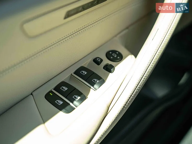BMW 5 Series 2019 VIN WBAJA9C50KB392639 фото оголошення 22 з 81