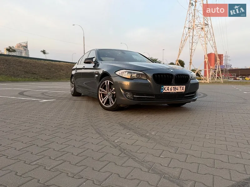 BMW 5 Series 2011 VIN WBAFU7C5XBC877351 фото оголошення 13 з 80