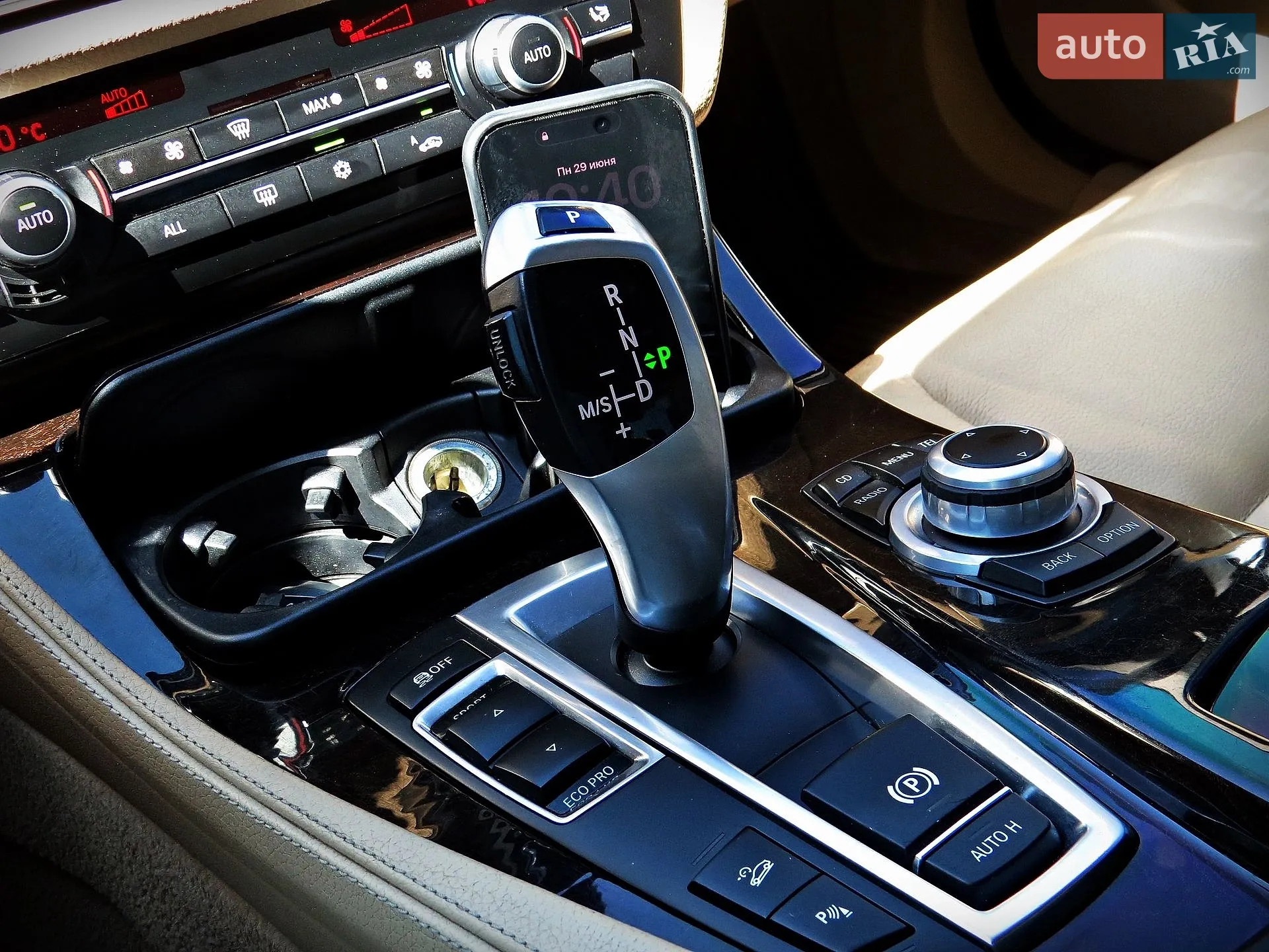 2010 BMW 5er - мініатюра 14