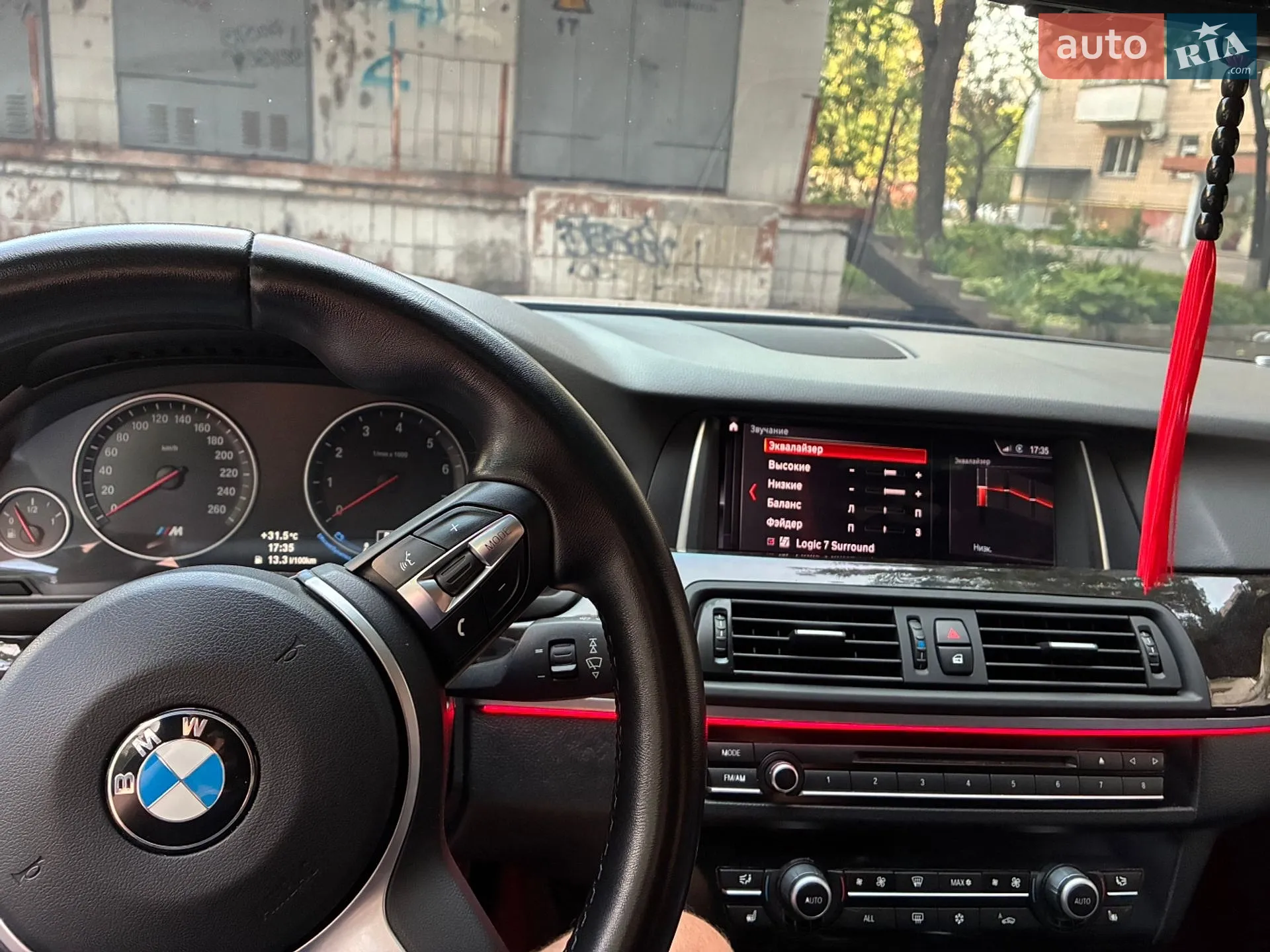 2011 BMW 5er - мініатюра 9