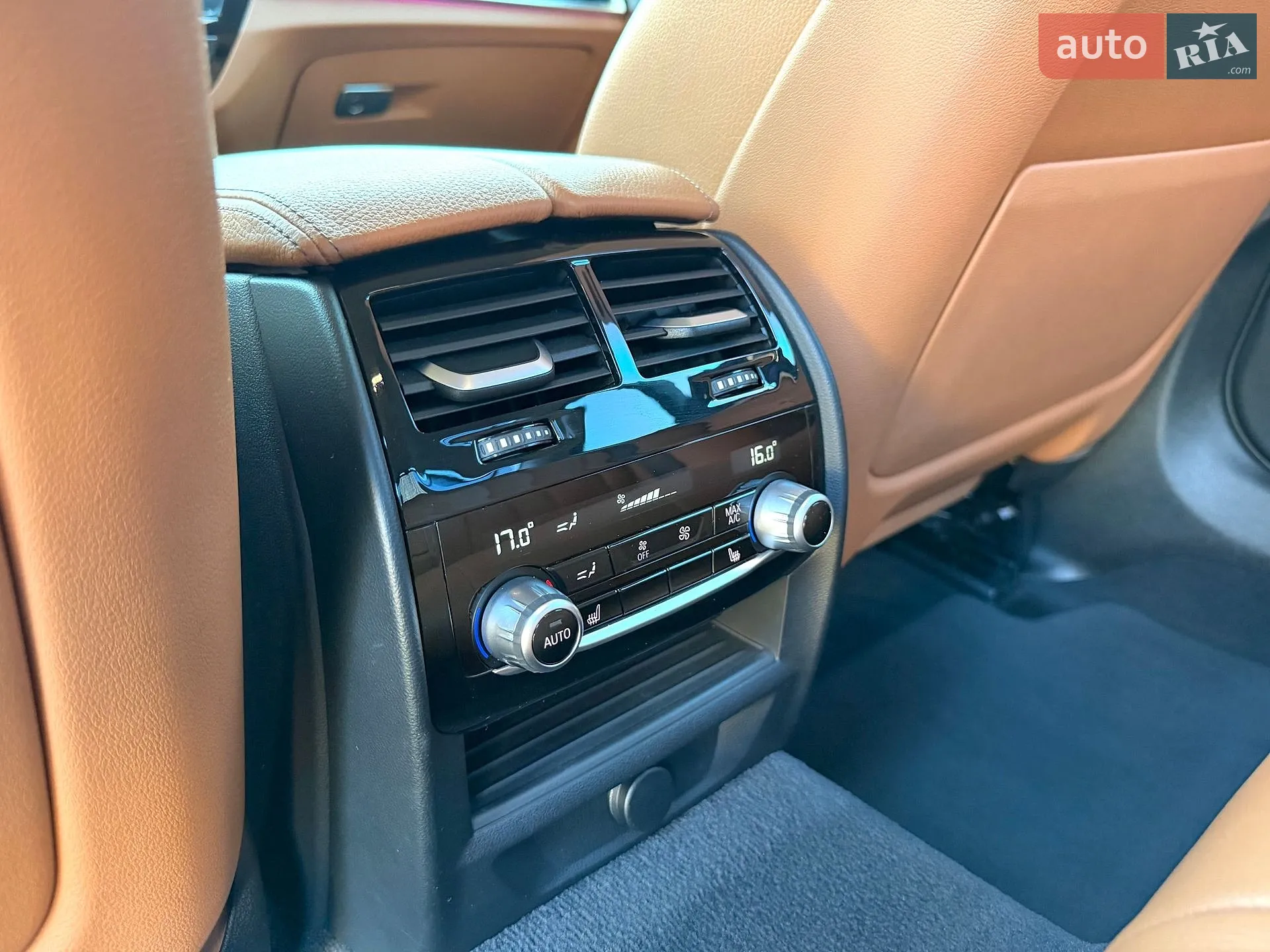 2017 BMW 5er - мініатюра 27