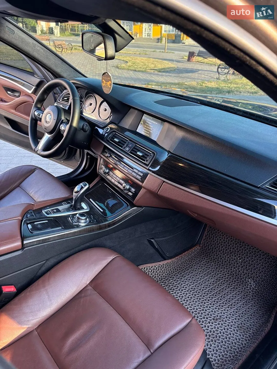 2012 BMW 5er - мініатюра 27