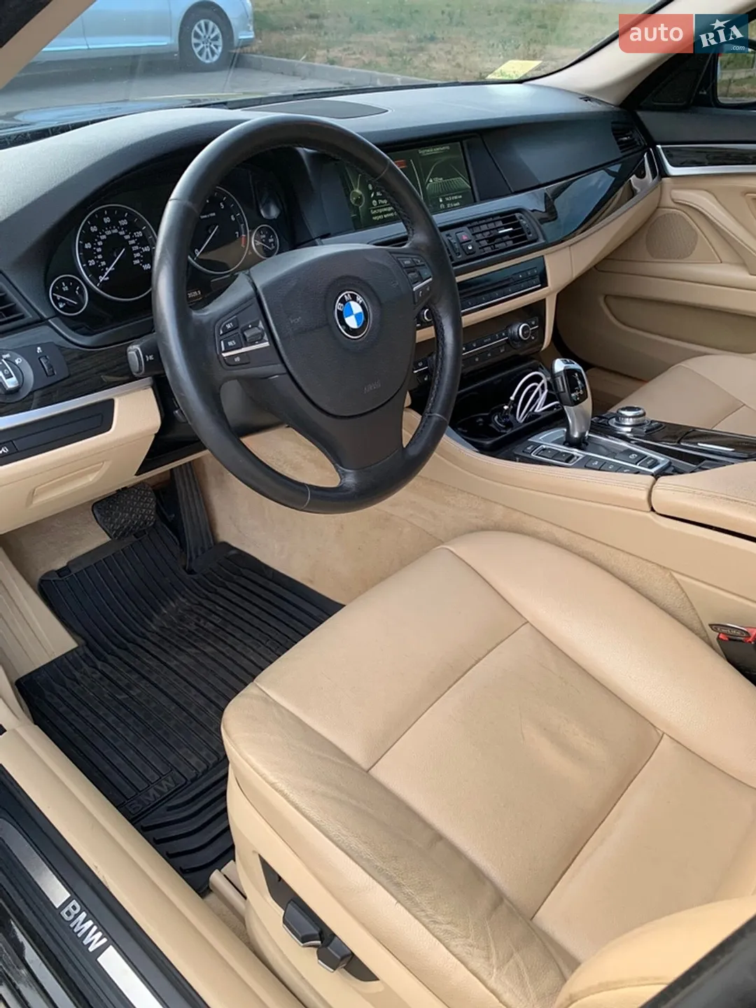 2012 BMW 5er - мініатюра 12