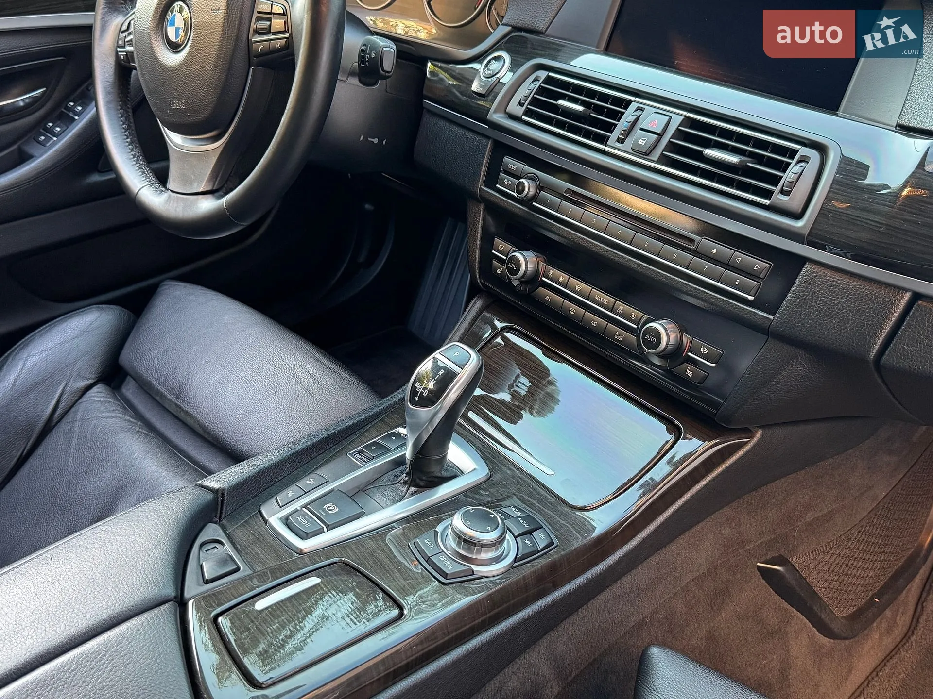2012 BMW 5er - мініатюра 23