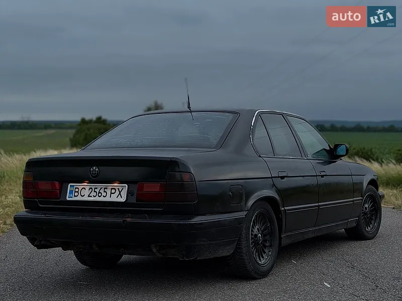 BMW 5 Series 1991 VIN WBAHA51040BA87367 фото оголошення 4 з 46