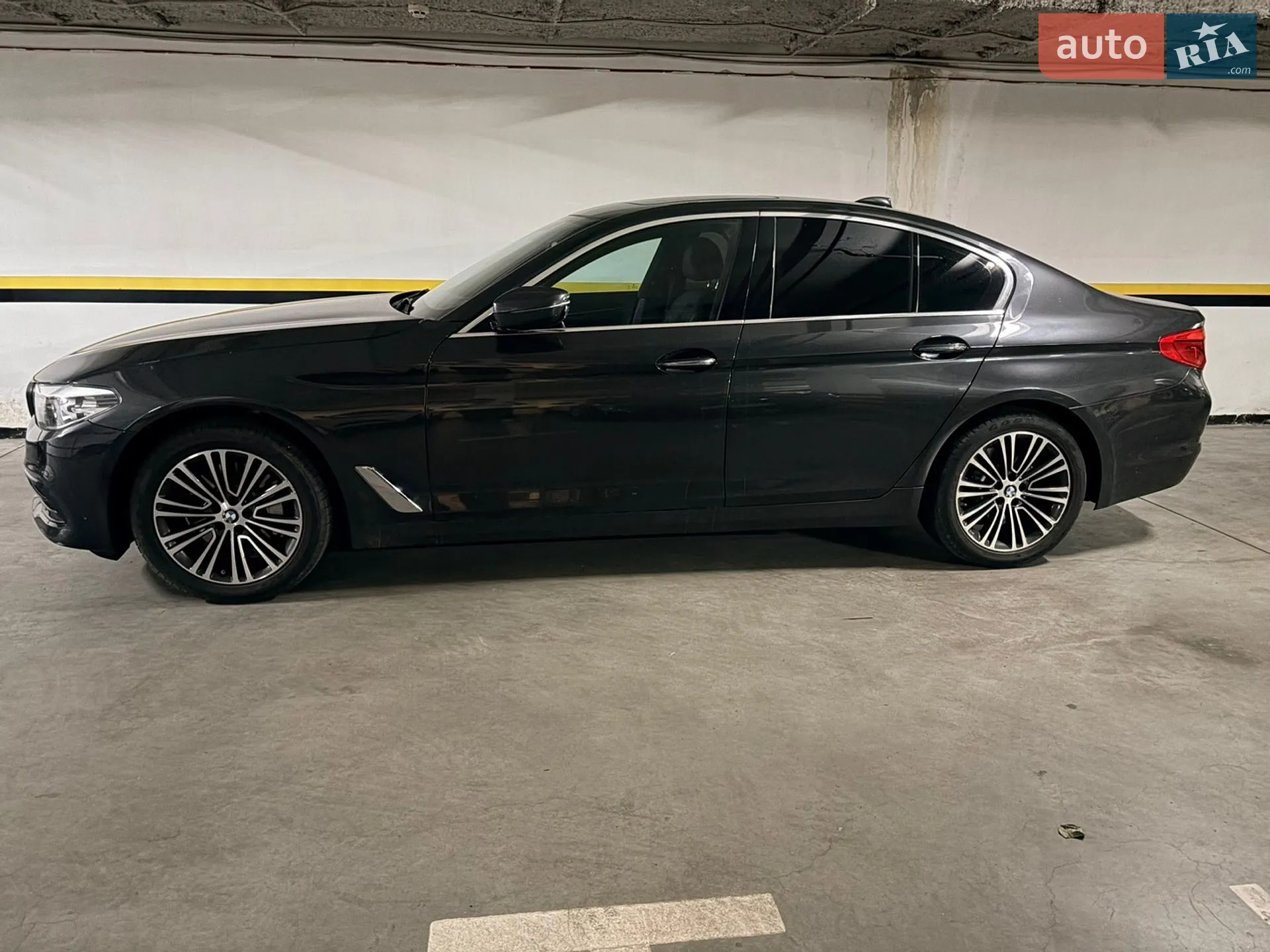 2017 BMW 5er - фото 1