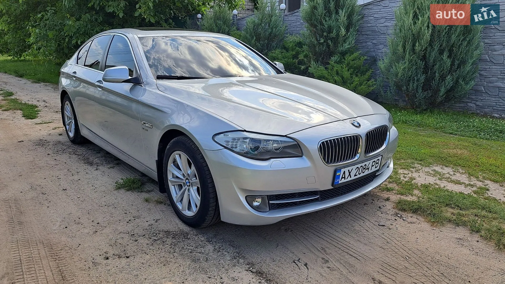2011 BMW 5er - мініатюра 9