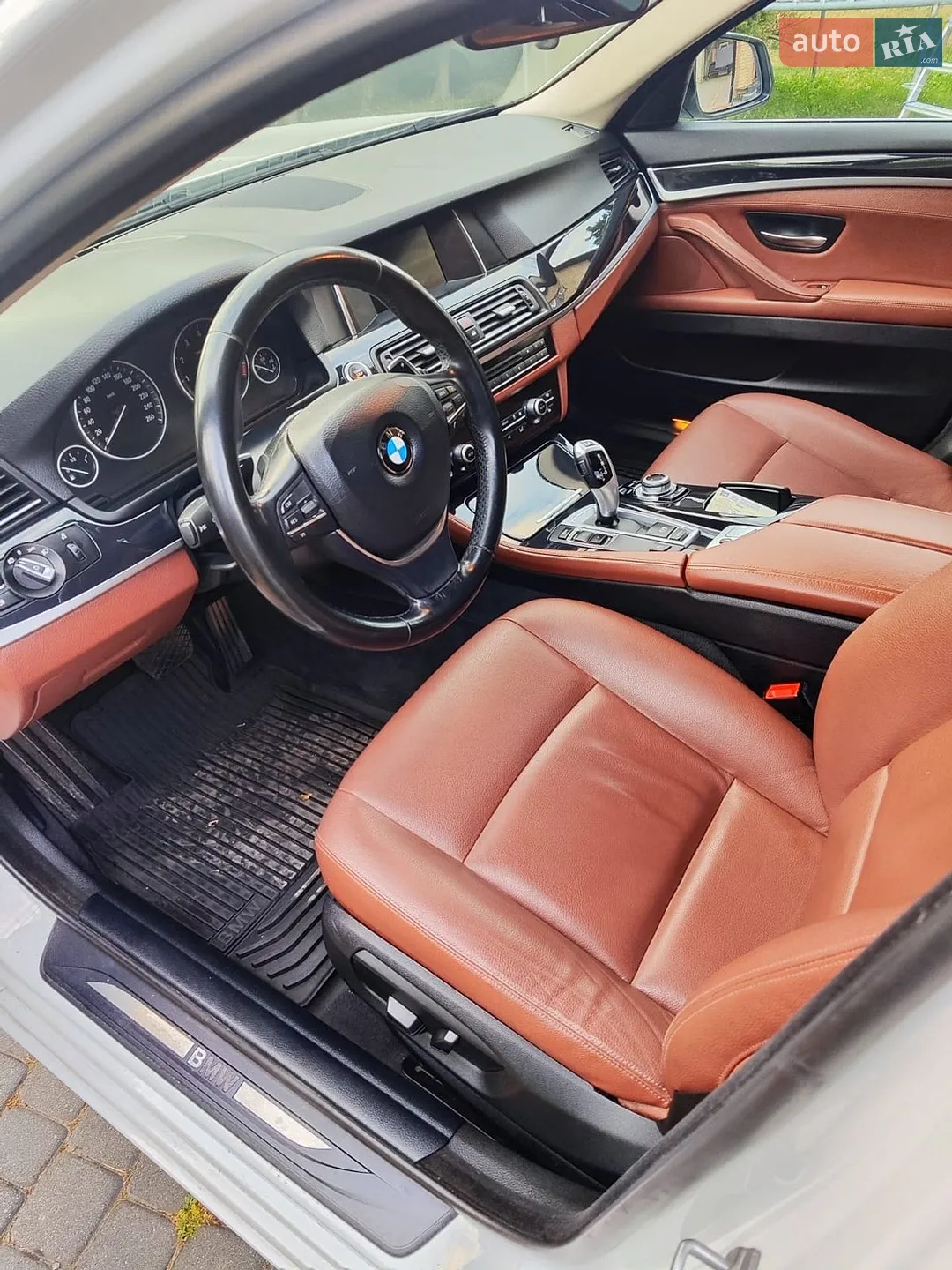 2016 BMW 5er - мініатюра 12