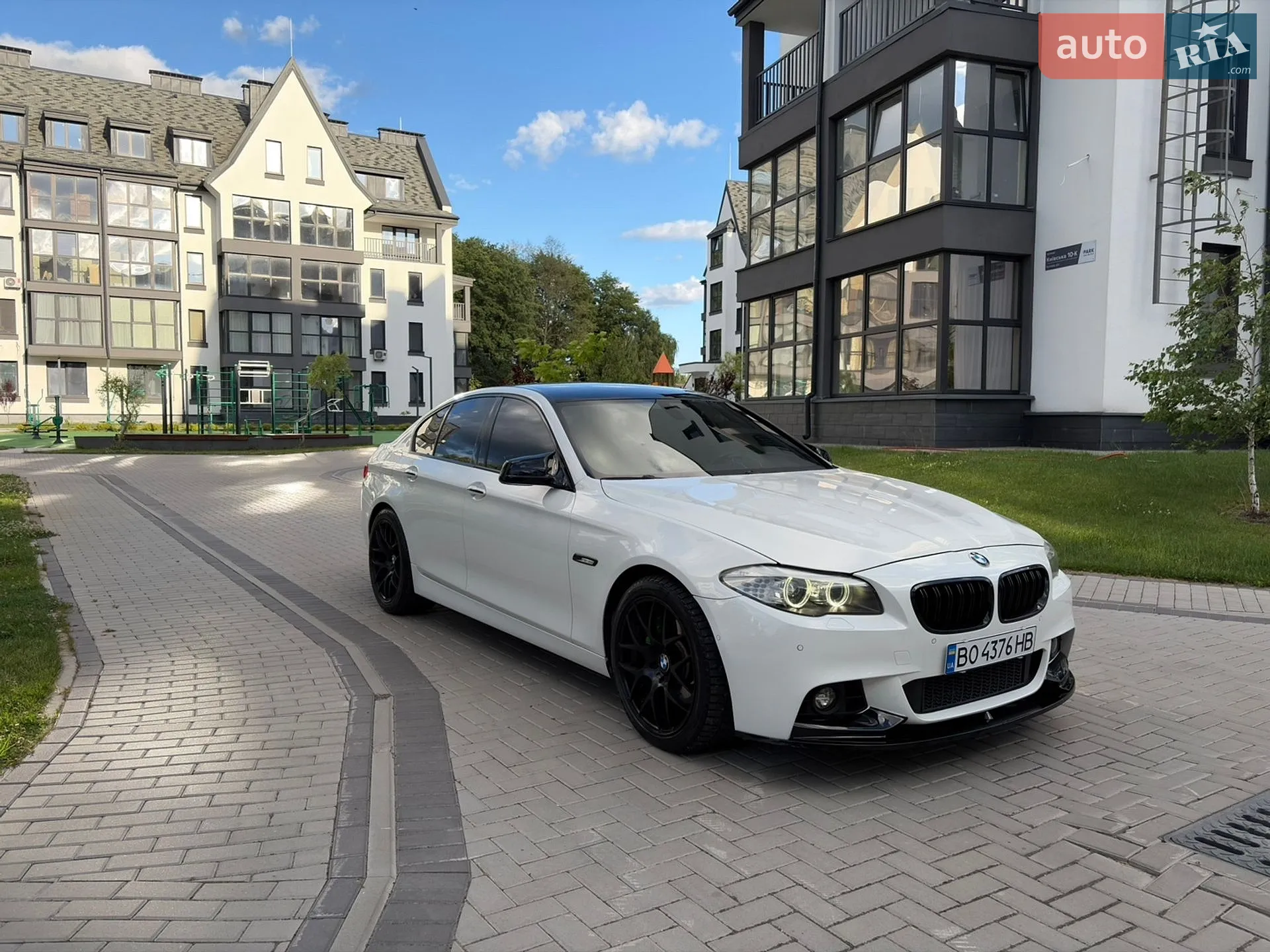 2011 BMW 5er - мініатюра 5