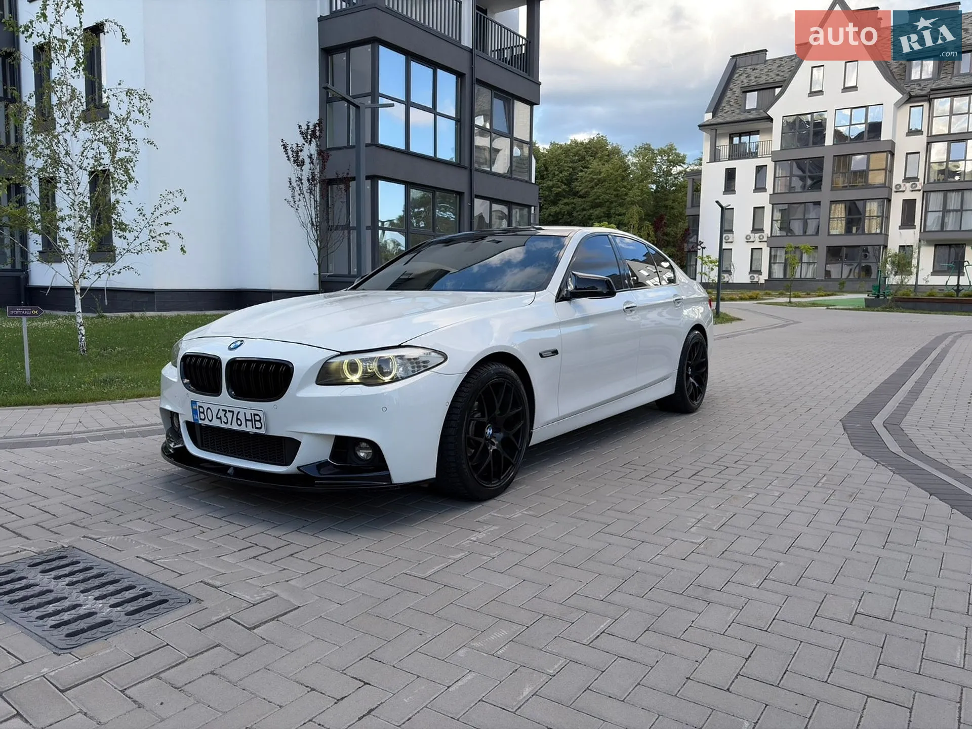 2011 BMW 5er - мініатюра 11