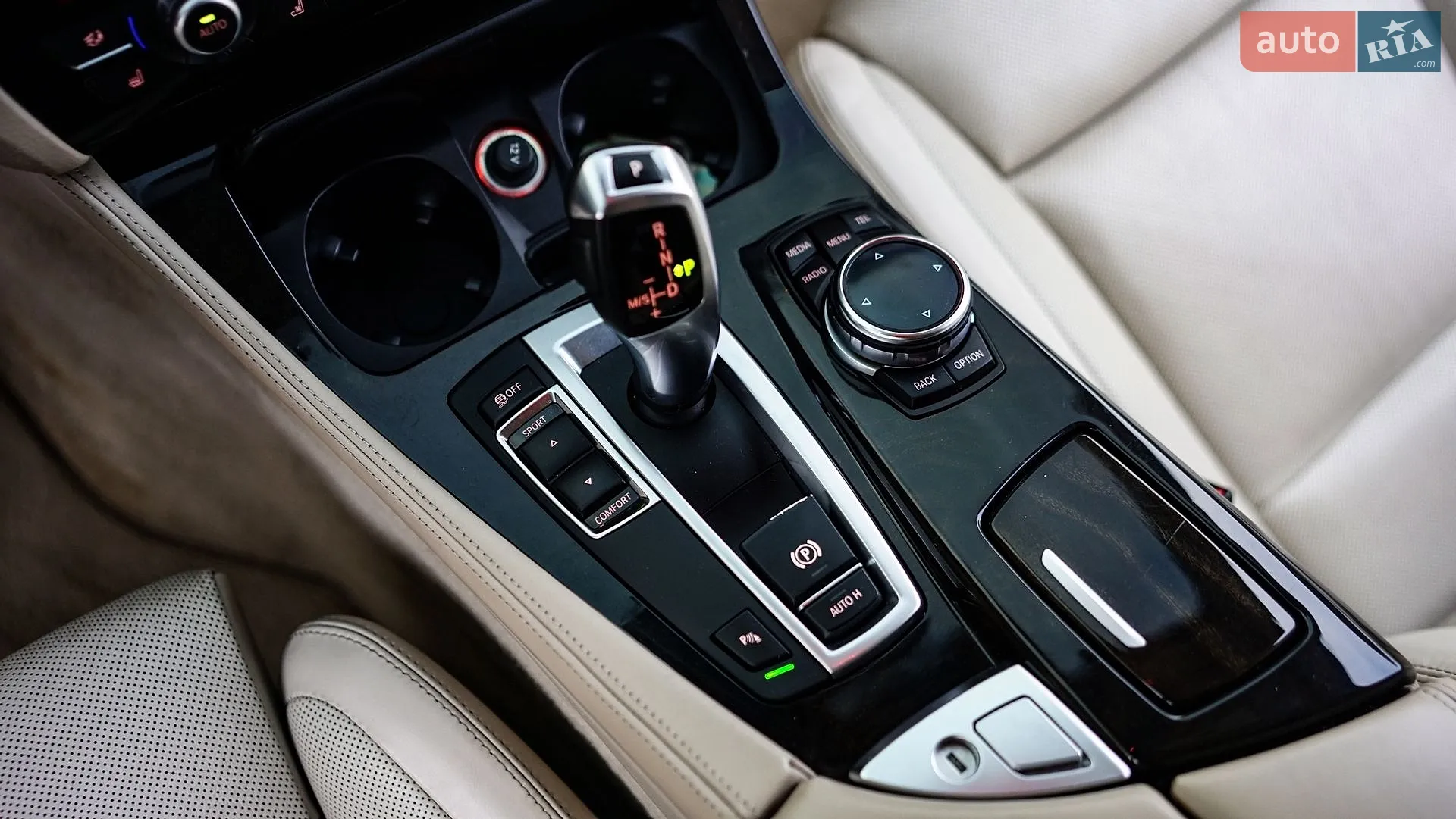 2013 BMW 5er - мініатюра 28
