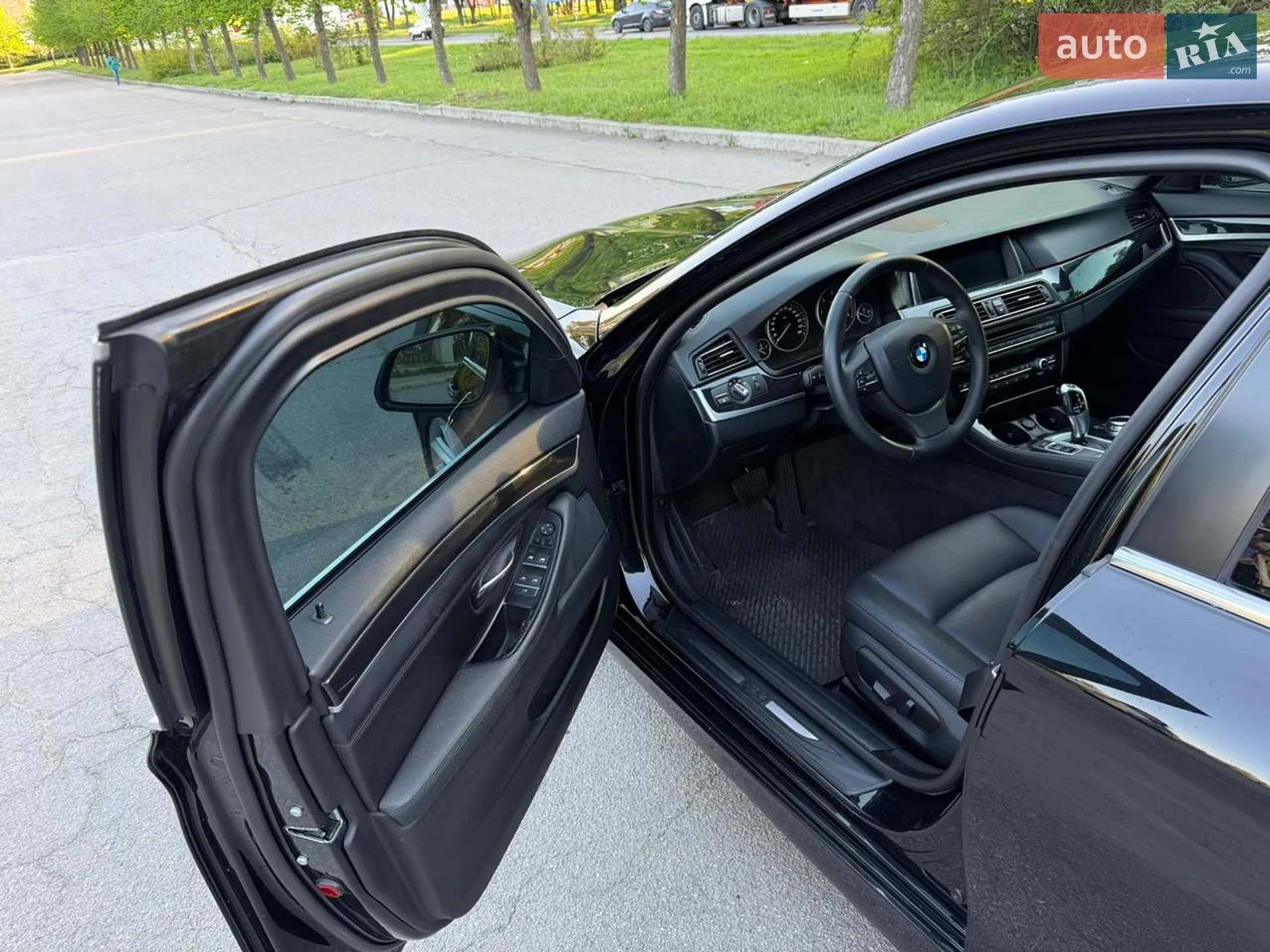 2014 BMW 5er - мініатюра 18