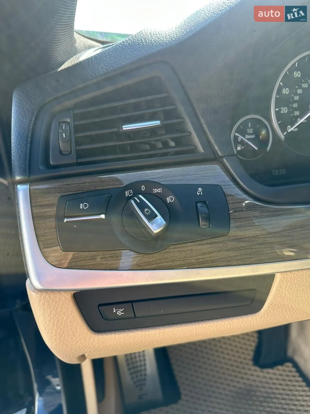 2013 BMW 5er - мініатюра 18