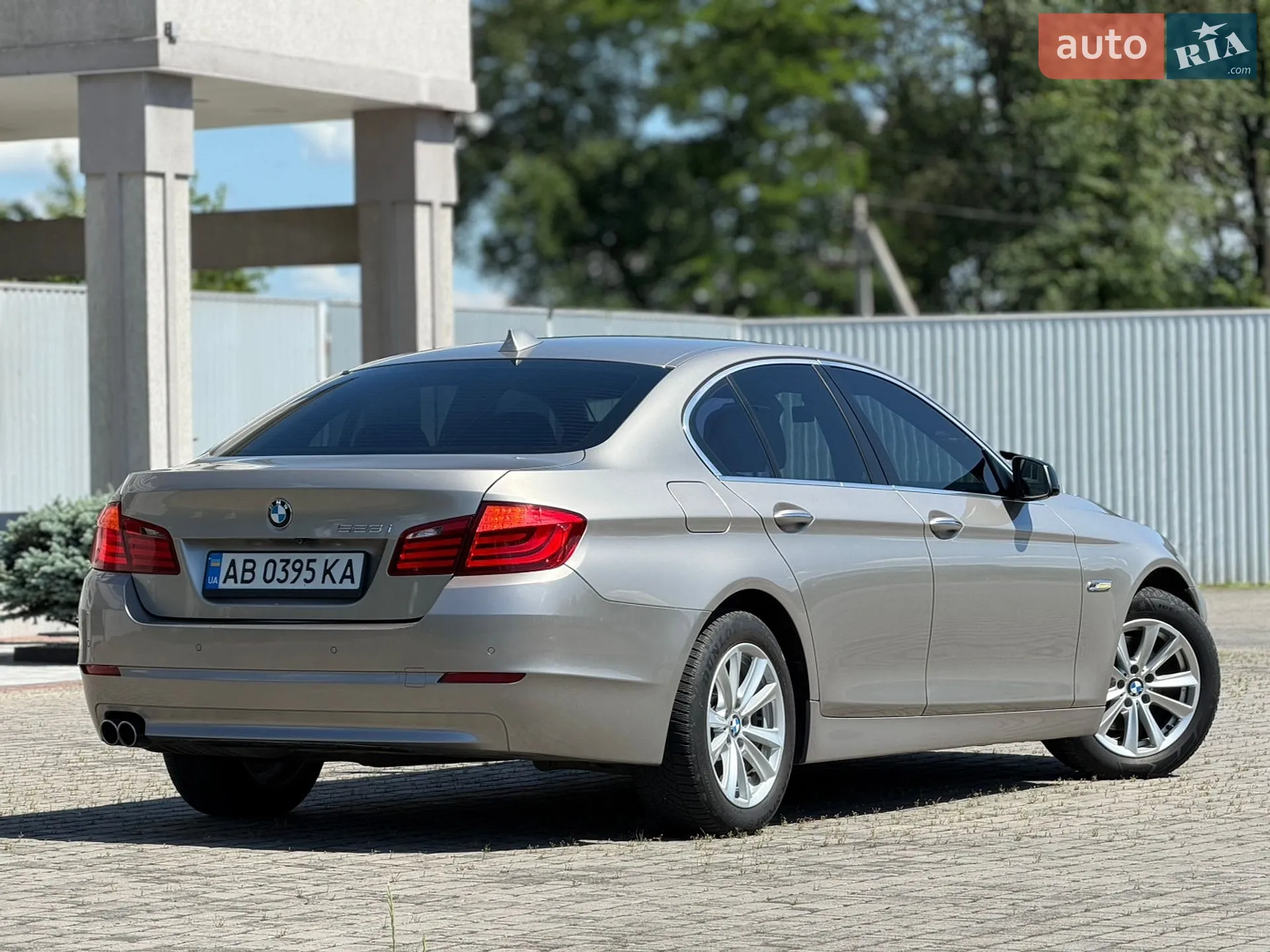 2010 BMW 5er - мініатюра 7
