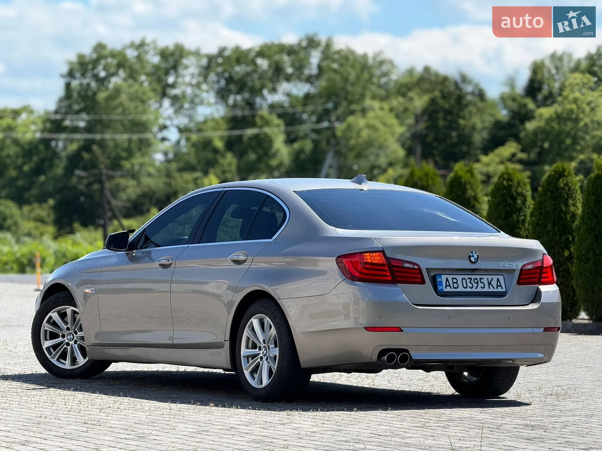 2010 BMW 5er - мініатюра 11