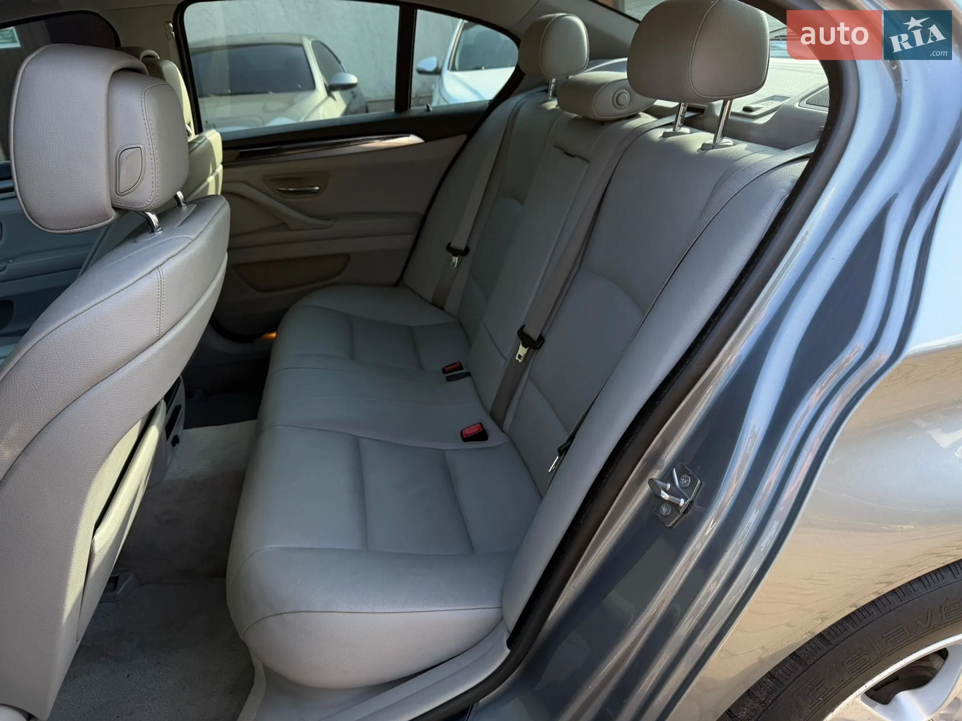 2010 BMW 5er - мініатюра 8