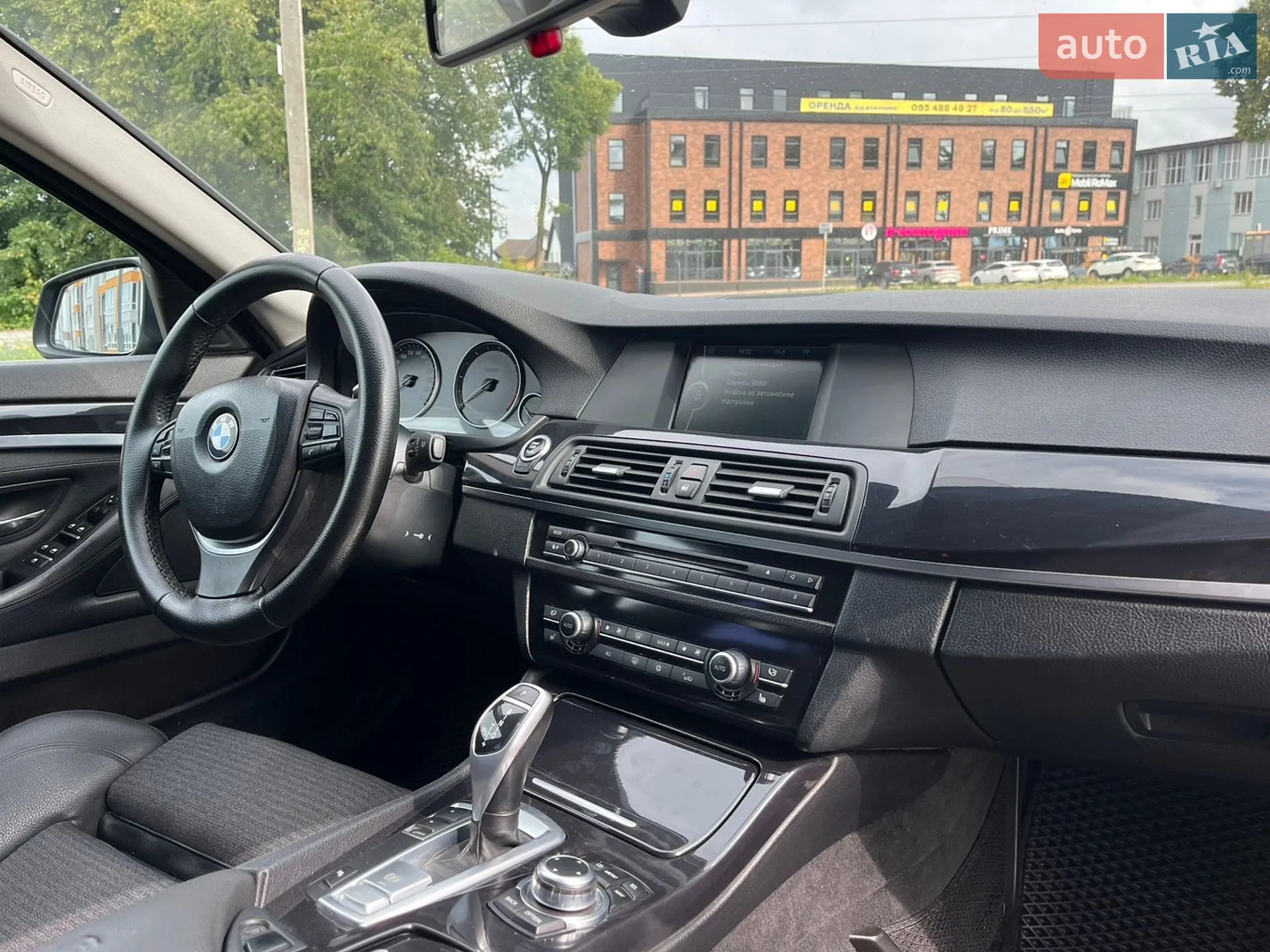 2011 BMW 5er - мініатюра 26