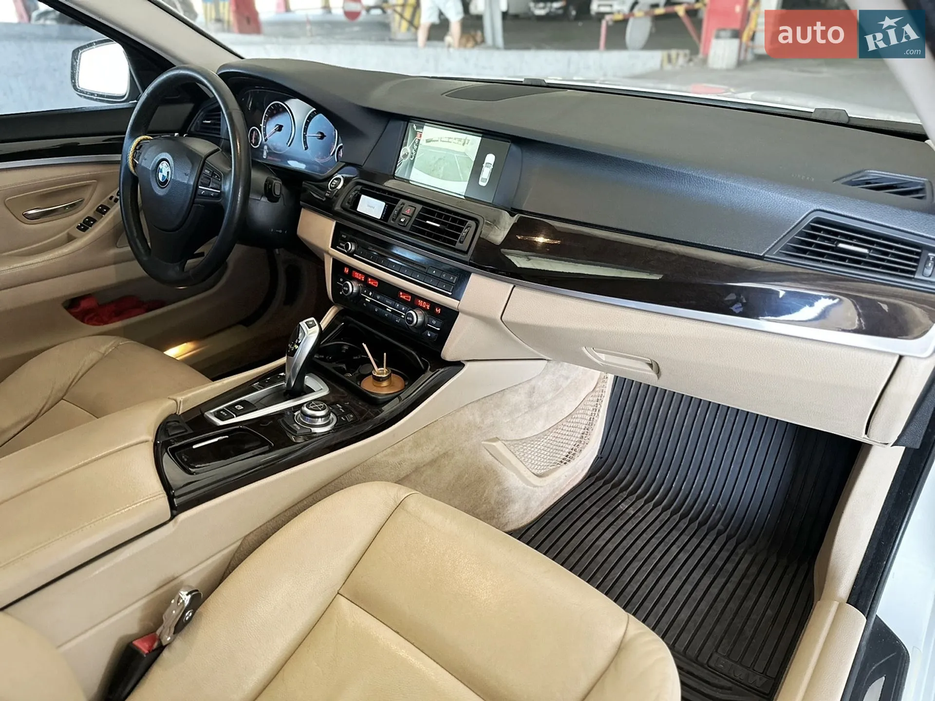 2012 BMW 5er - мініатюра 39