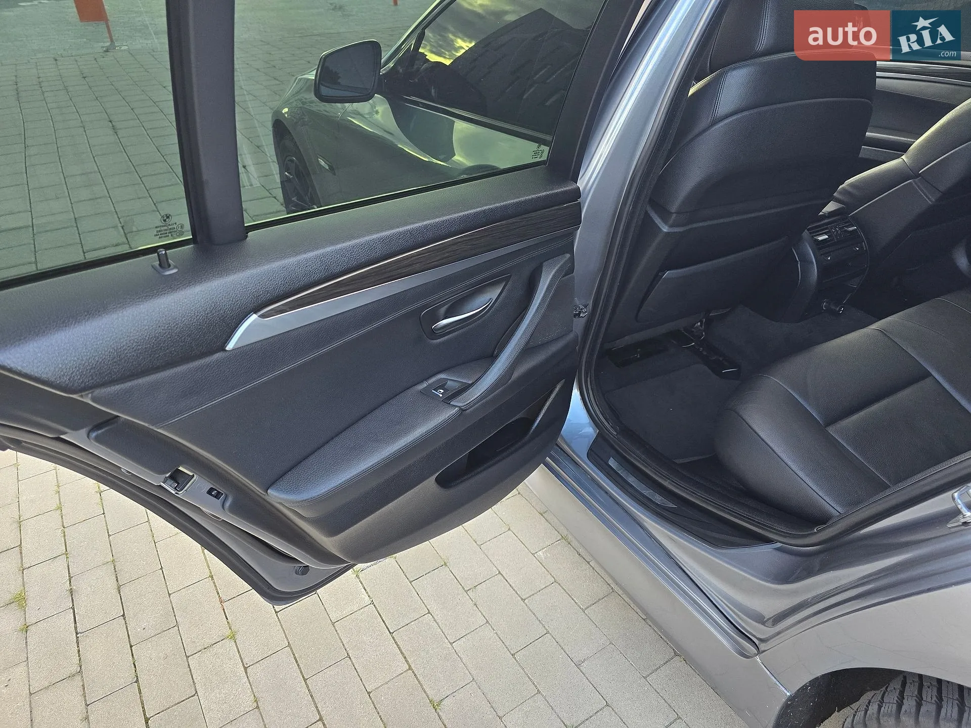 2010 BMW 5er - мініатюра 38