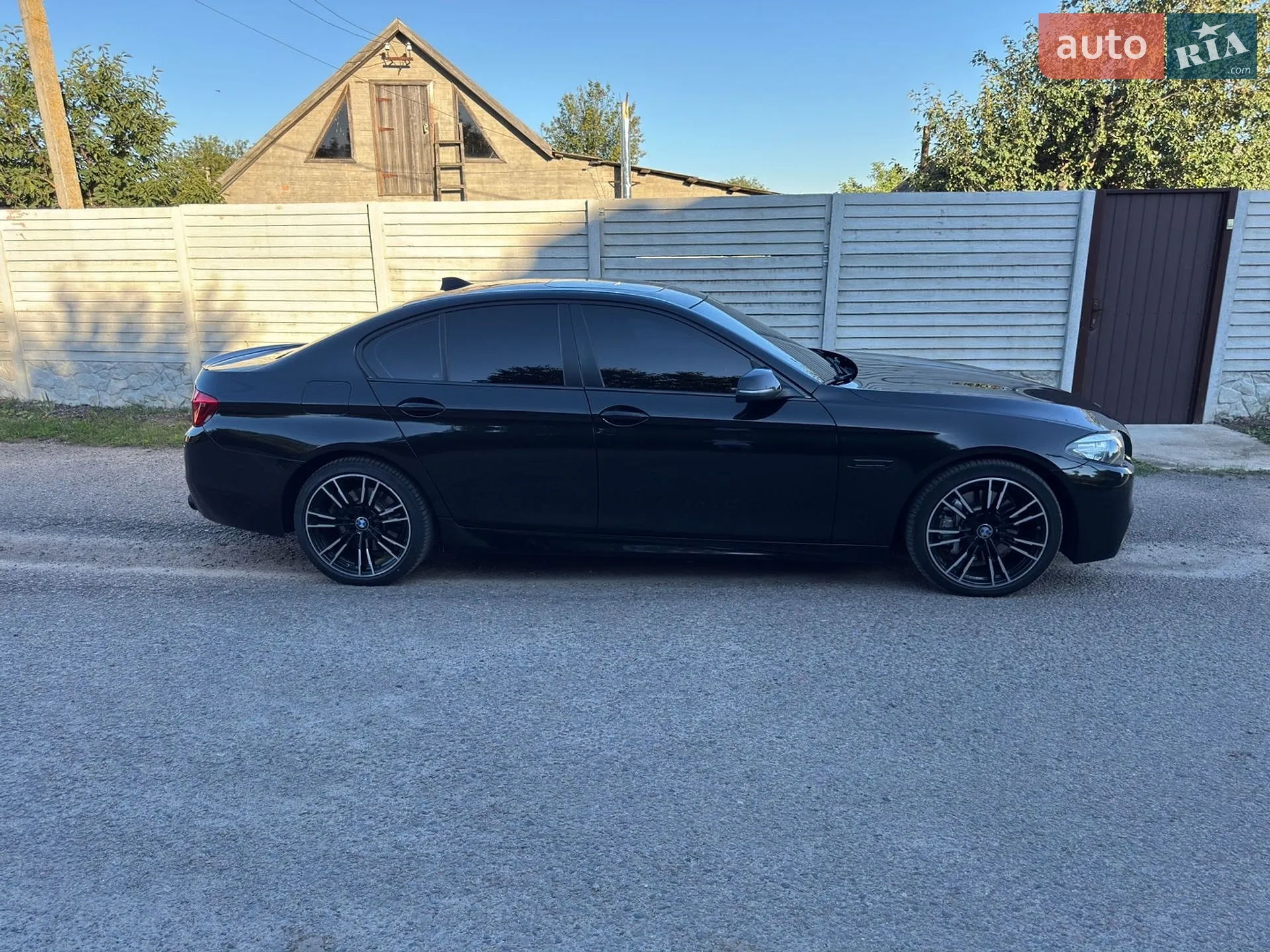 2016 BMW 5er - мініатюра 2