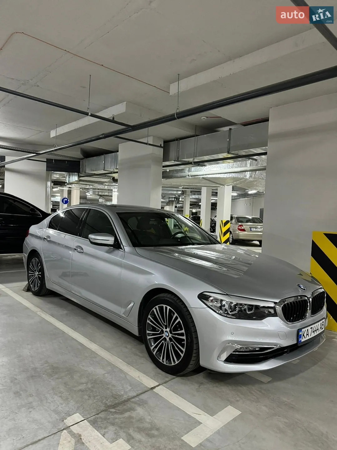 BMW 5 Series 2017 VIN WBAJE7C59JWC56948 фото оголошення 7 з 10
