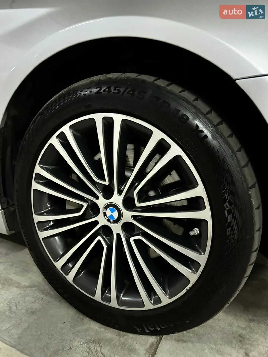 BMW 5 Series 2017 VIN WBAJE7C59JWC56948 фото оголошення 9 з 10