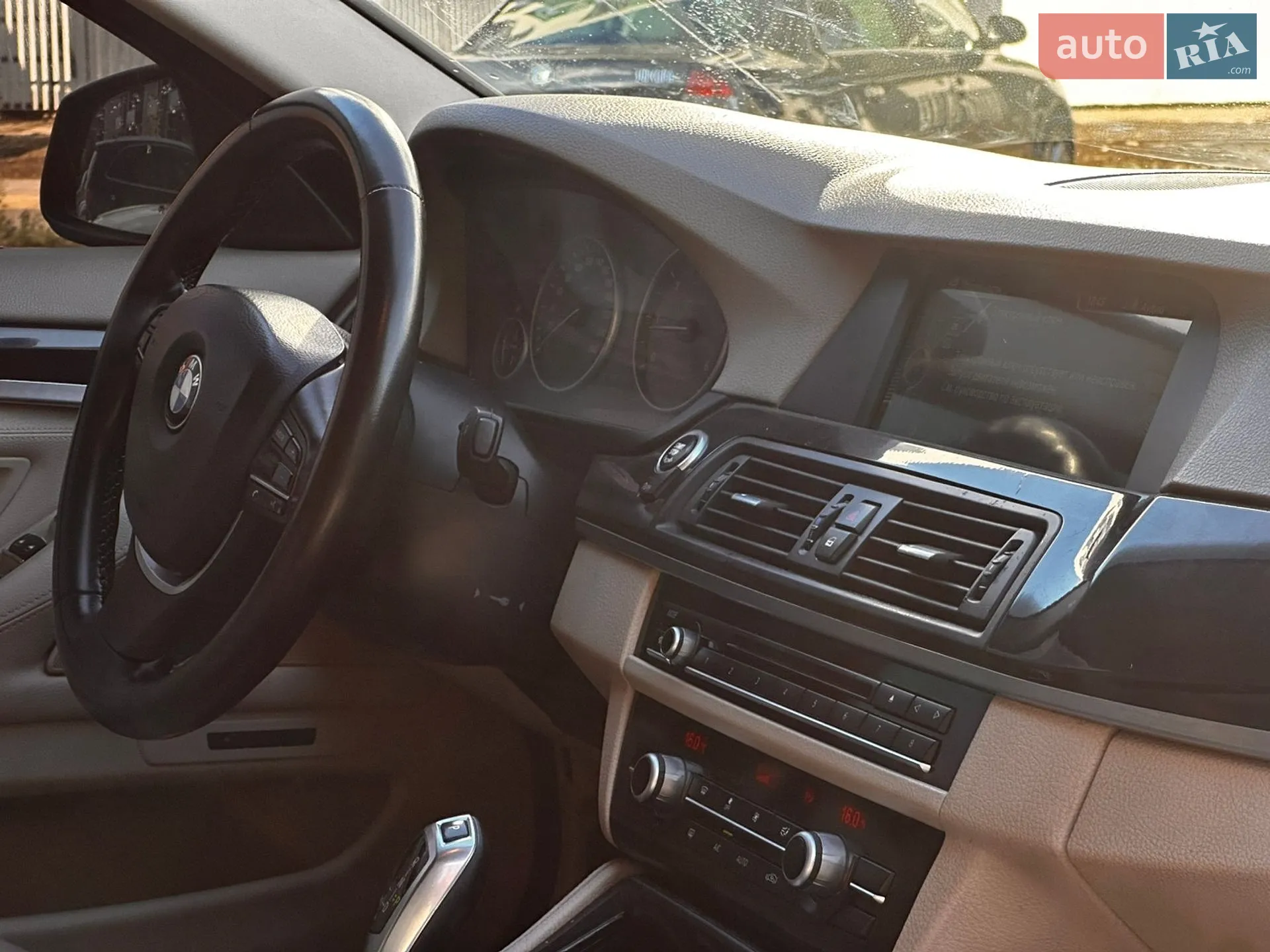 2012 BMW 5er - мініатюра 32