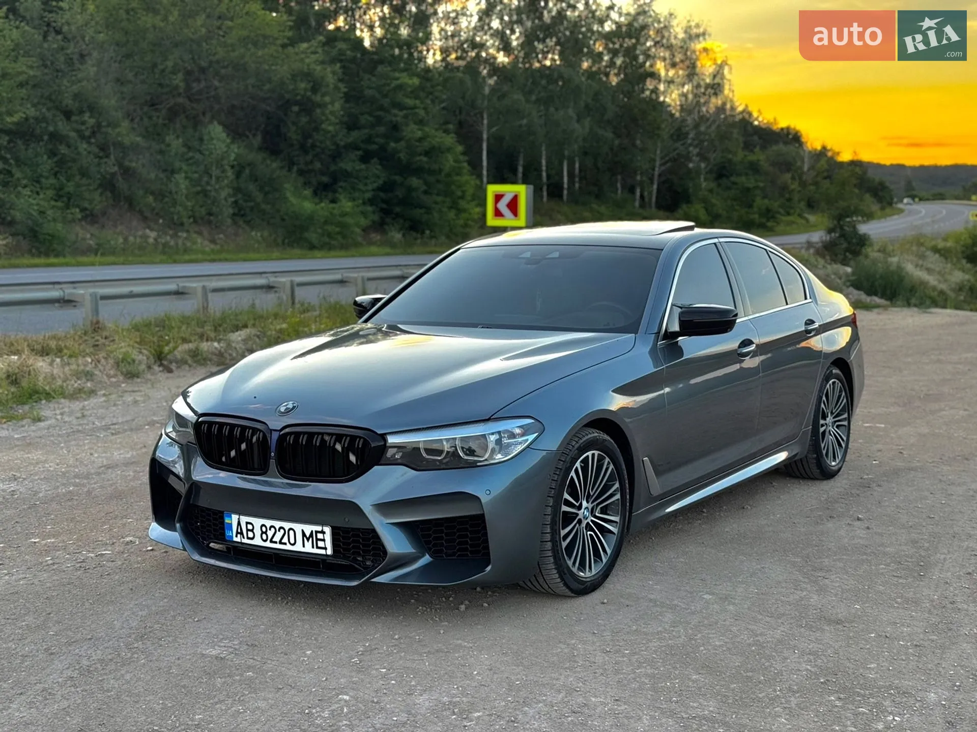 2017 BMW 5er - мініатюра 2