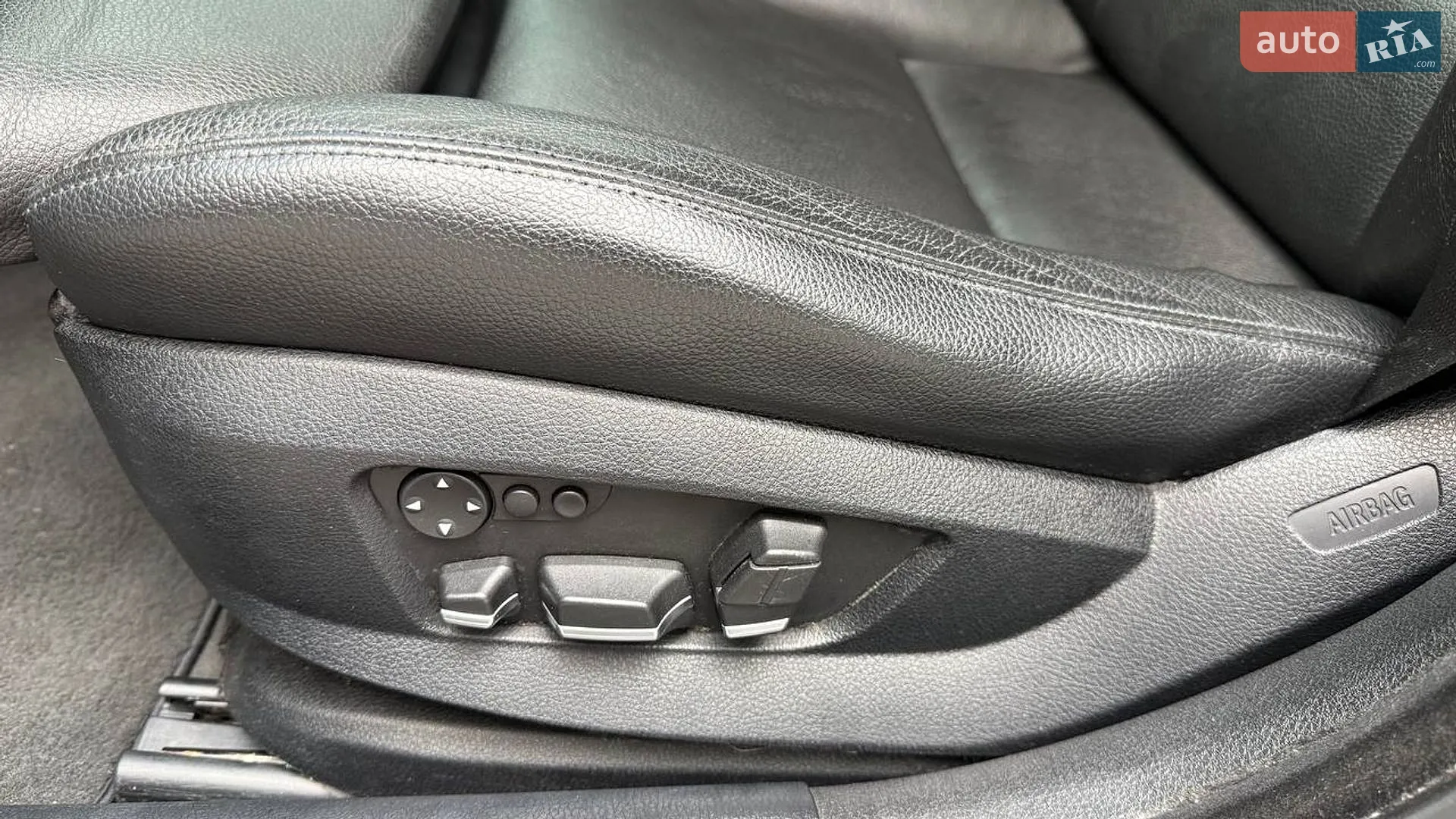 2010 BMW 5er - мініатюра 13