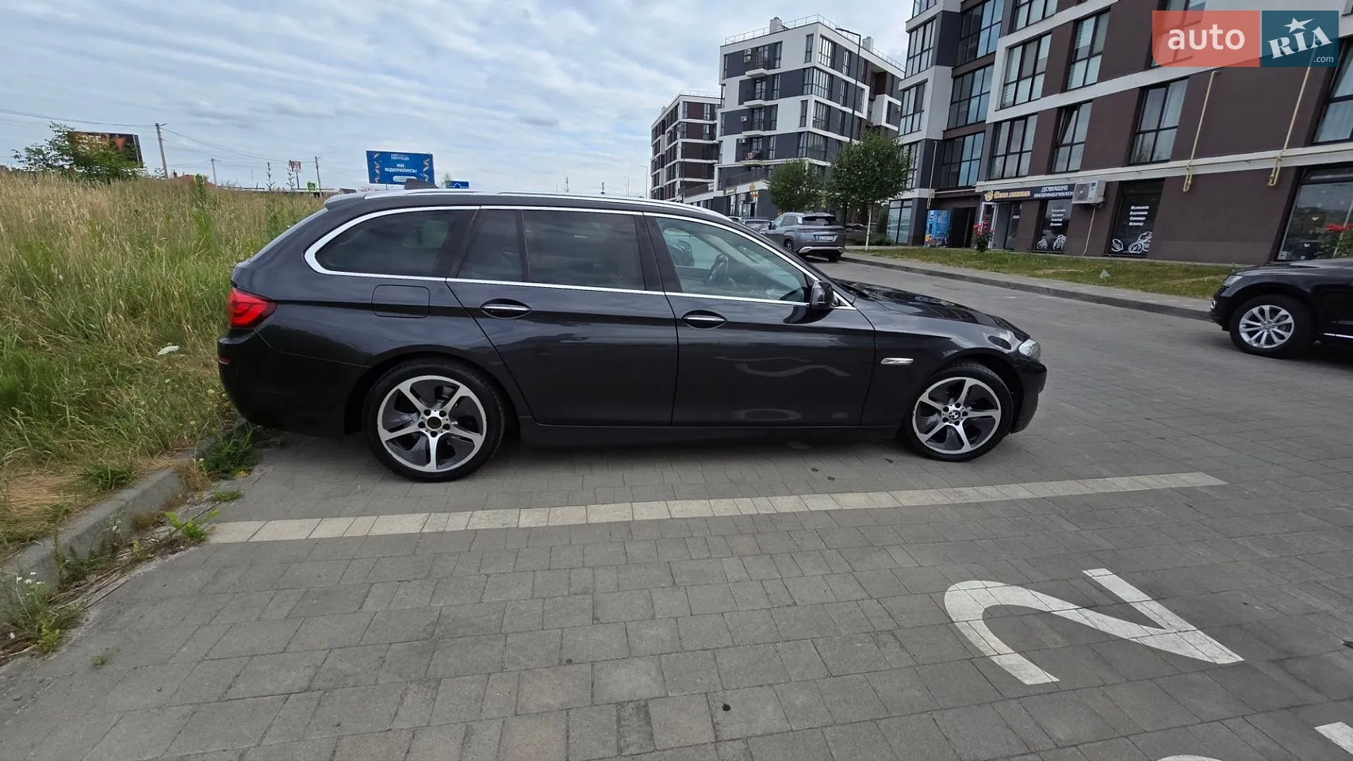 2011 BMW 5er - мініатюра 4