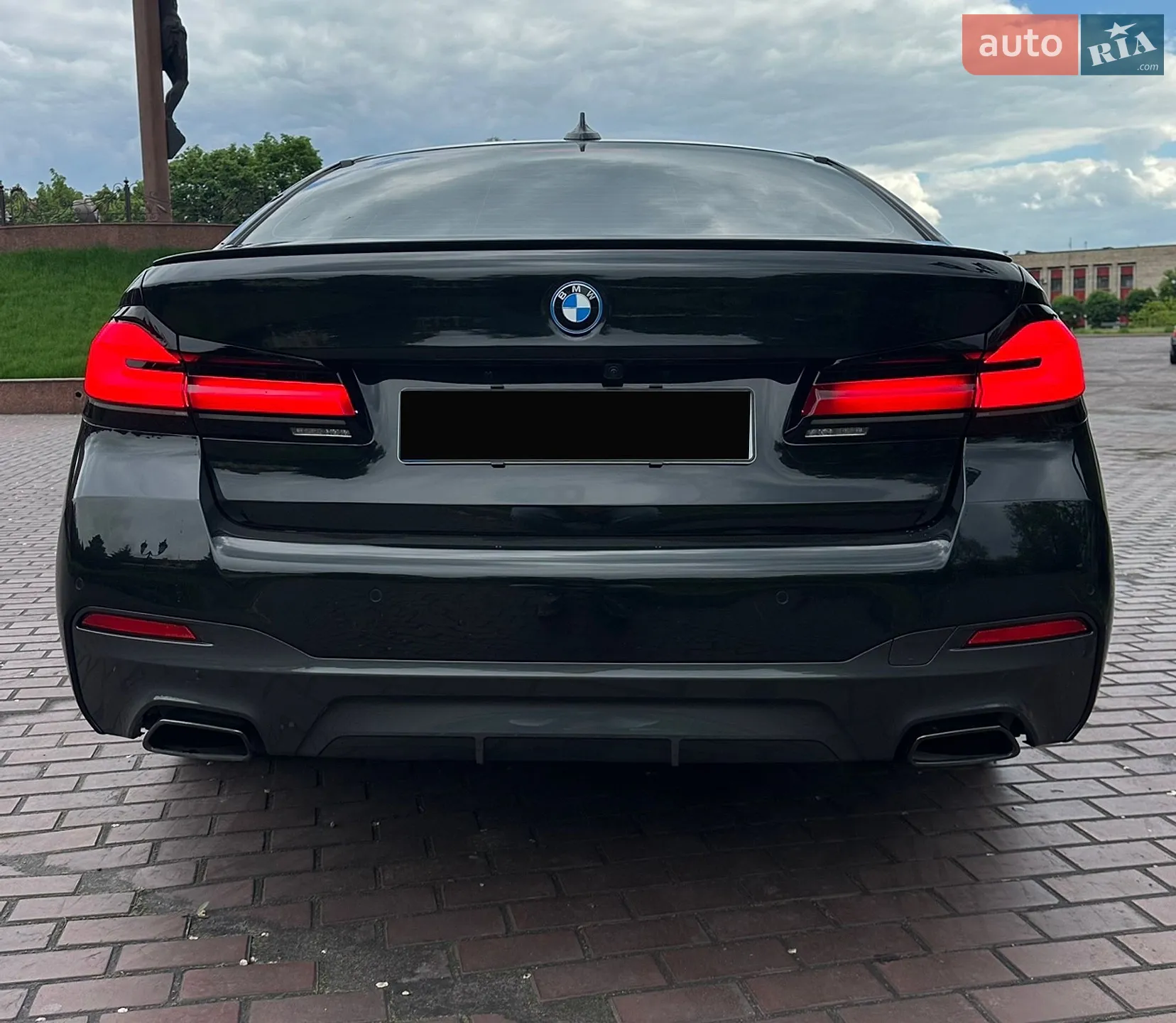 BMW 5 Series 2022 VIN WBA13AG08PCM36169 фото оголошення 10 з 49