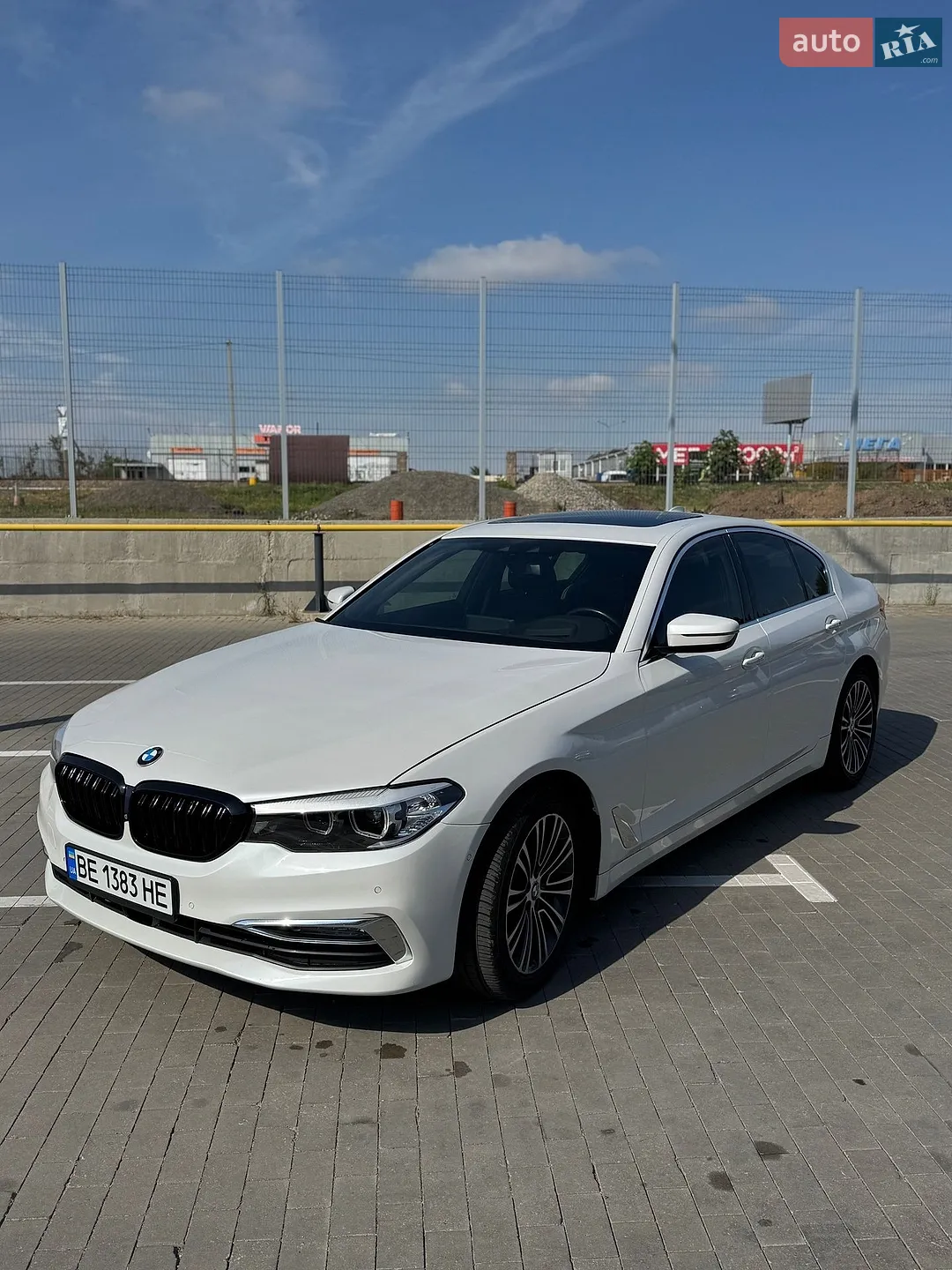 2017 BMW 5er - мініатюра 2