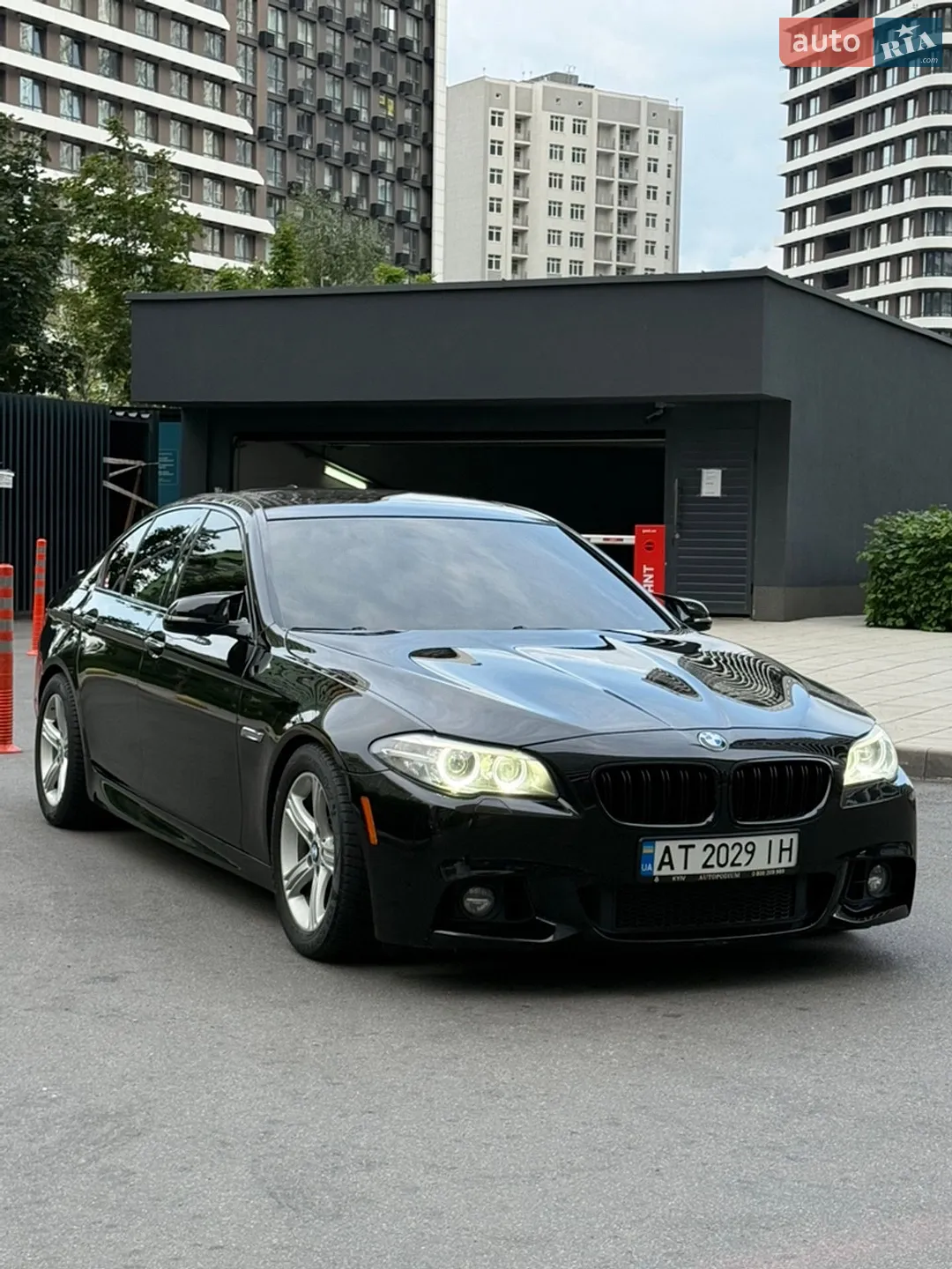 2014 BMW 5er - мініатюра 2