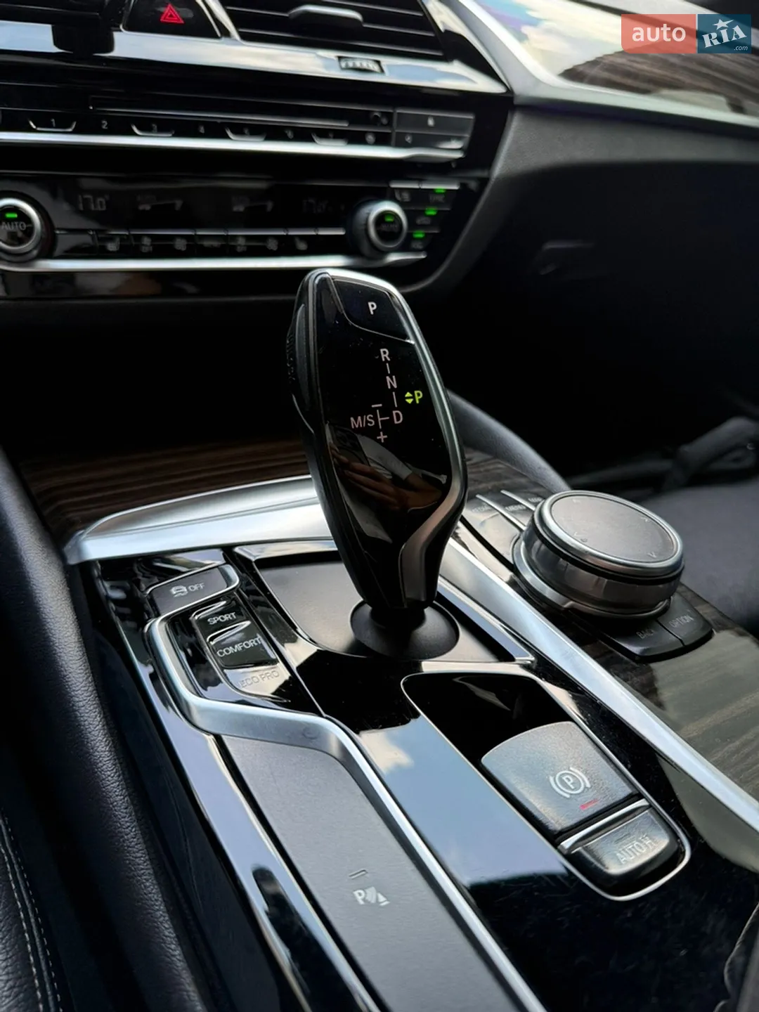 2017 BMW 5er - мініатюра 15