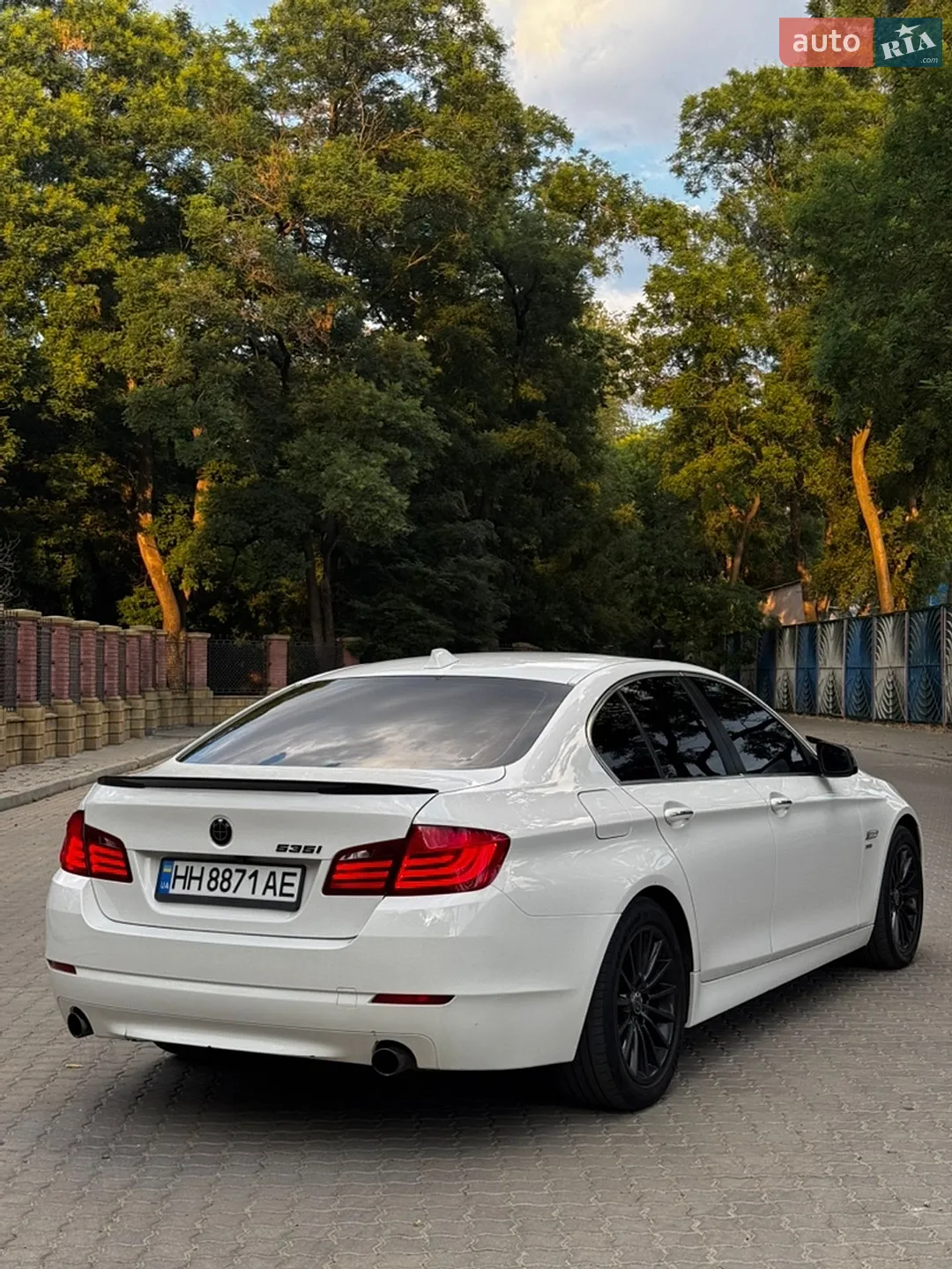 2010 BMW 5er - мініатюра 4